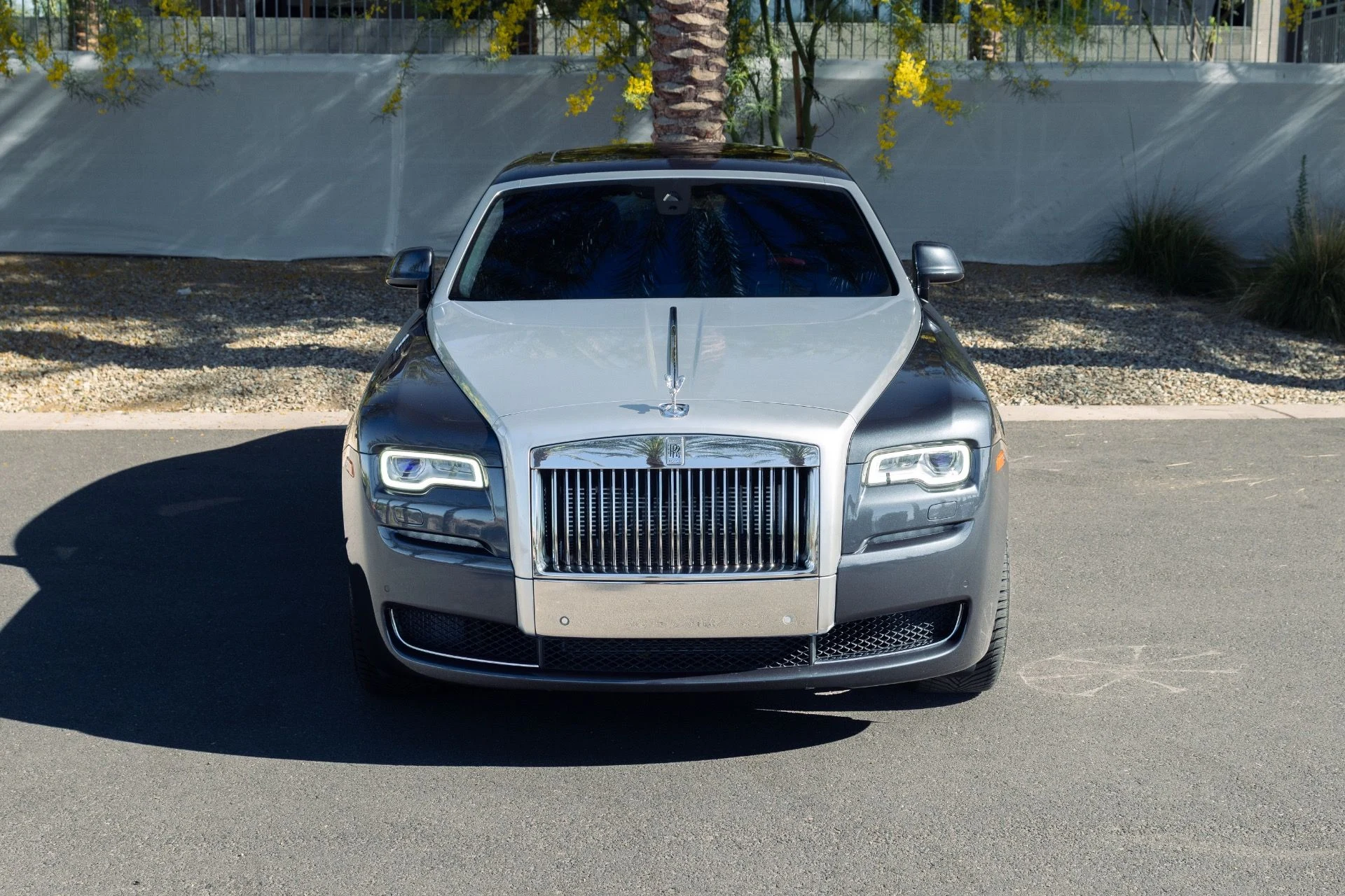 mph038_3968223368_Used_2017_Rolls_Royce_Ghost_1774727247_e0d5f55fda