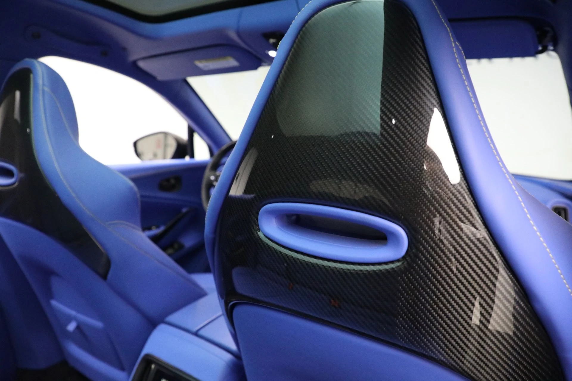 mph038_3970350302_Used_2024_Aston_Martin_DBX_707_1761409513_56064157e8