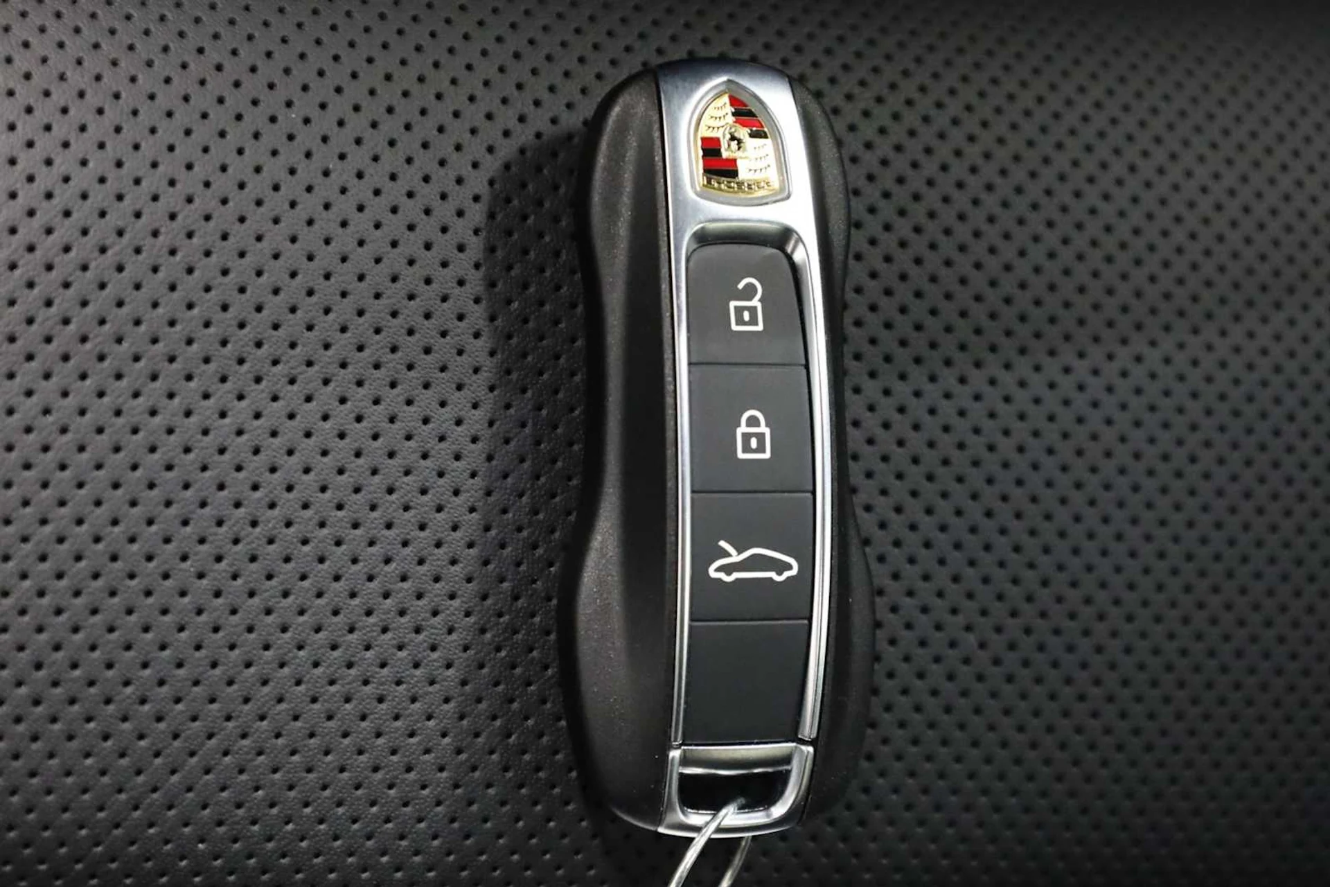 mph038_398236864_eece0b9e3e50a9472a113a83ca14f70e_b823604578