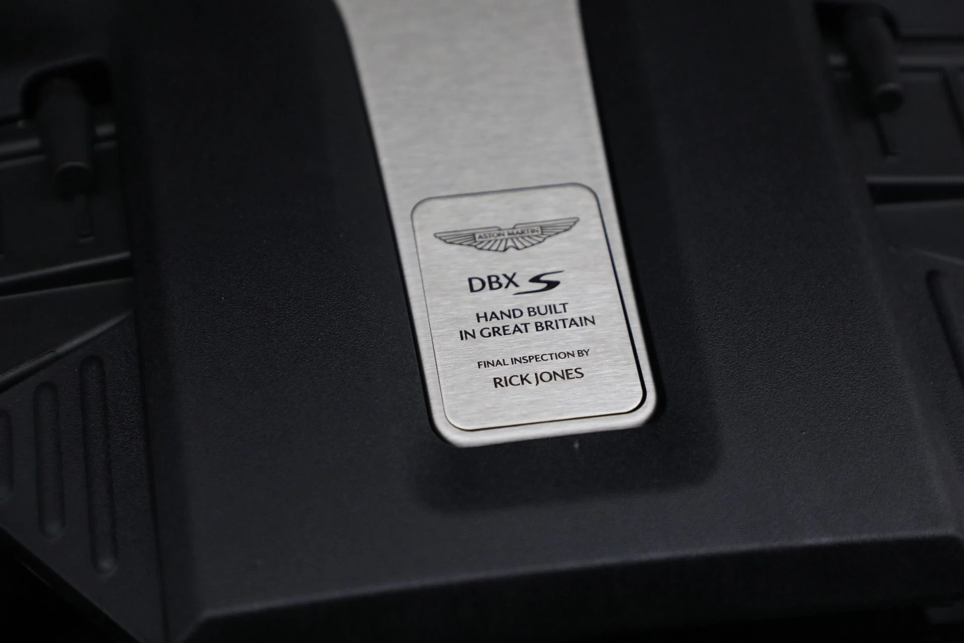 mph038_3990611536_New_2026_Aston_Martin_DBX_S_1765053352_e6ca086e3a