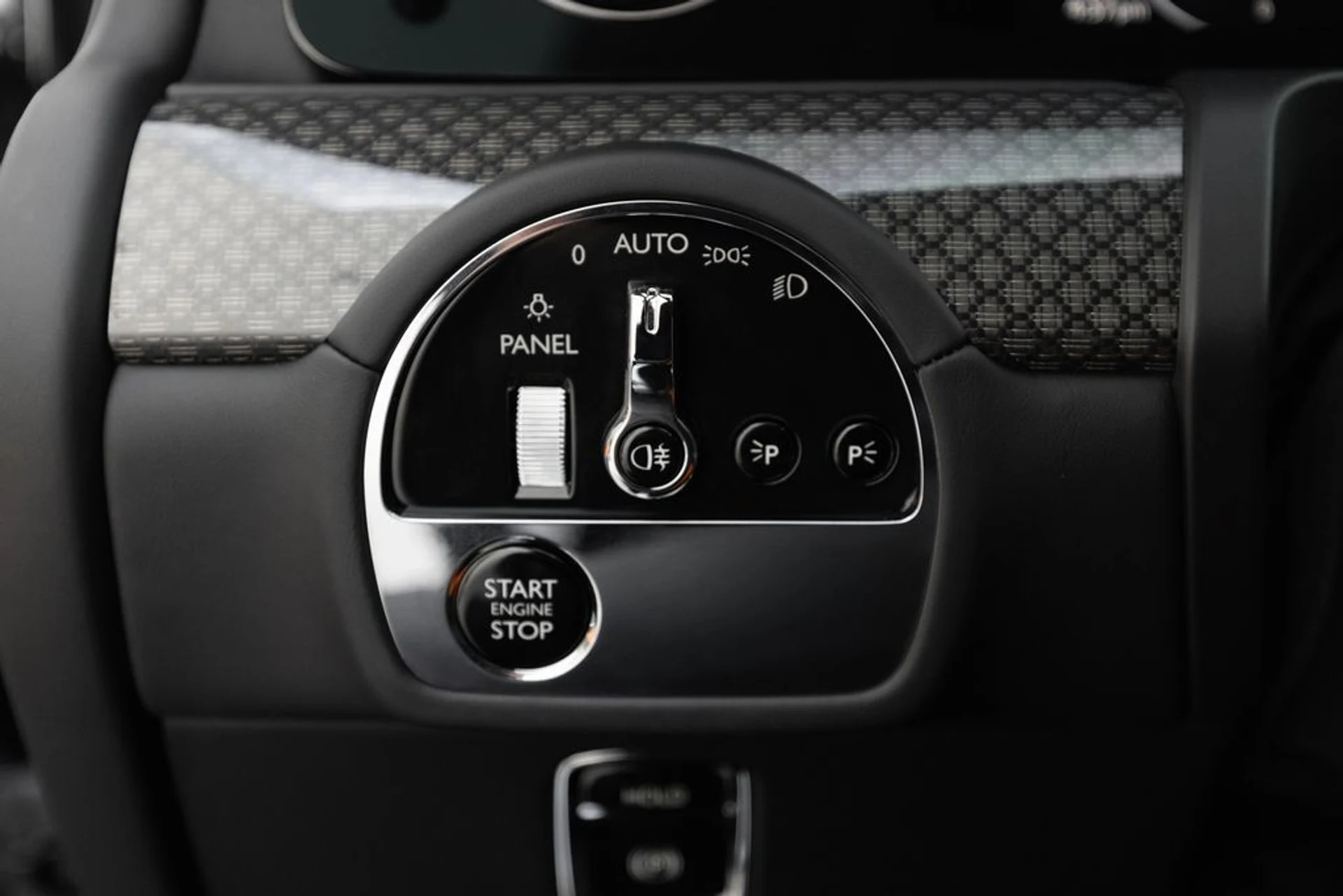 mph038_3993715660_68980659d16bf27bb3534338dd717d5ax_e7560f7337