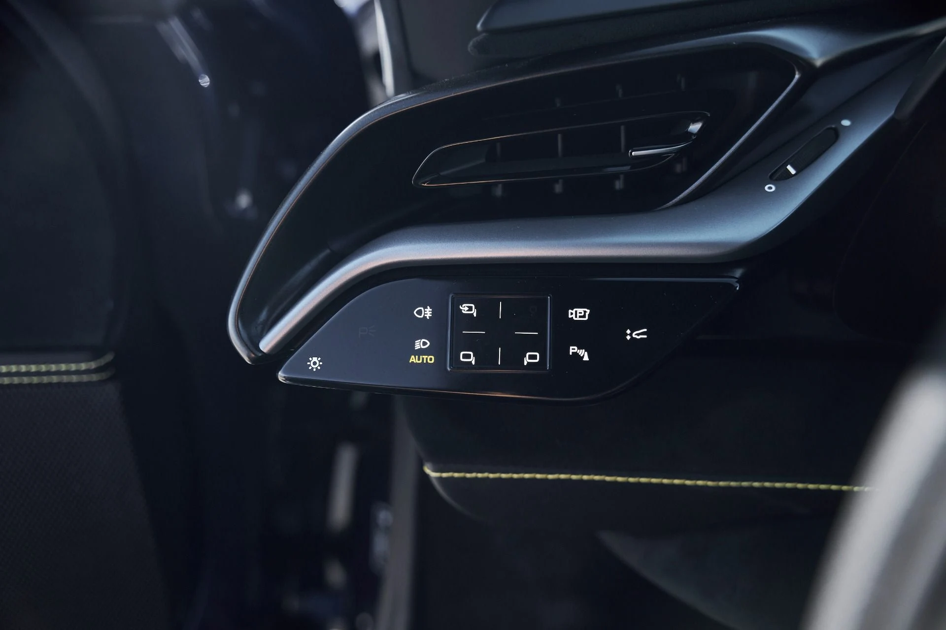 mph038_4001795884_Used_2023_Ferrari_SF_90_Stradale_1769909054_e2d3d1ba47