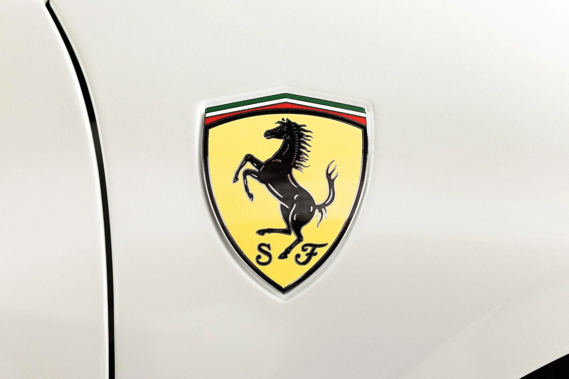 mph038_40188446_Used_2015_Ferrari_458_Speciale_A_1782465317_4741de7868