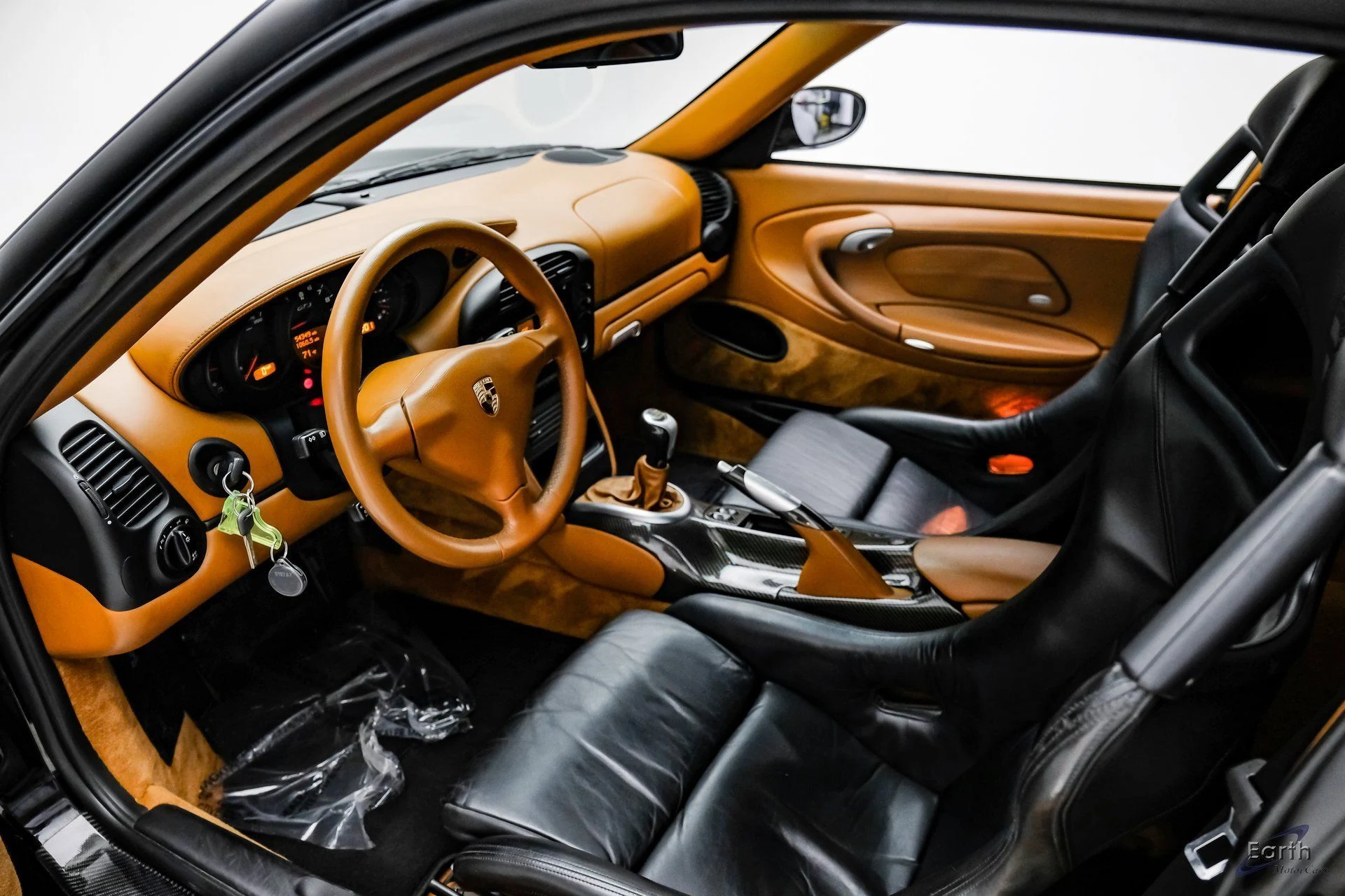 mph038_402286433_93eb202bc1e851f54d5756a34be97b71x_12fecc95f8