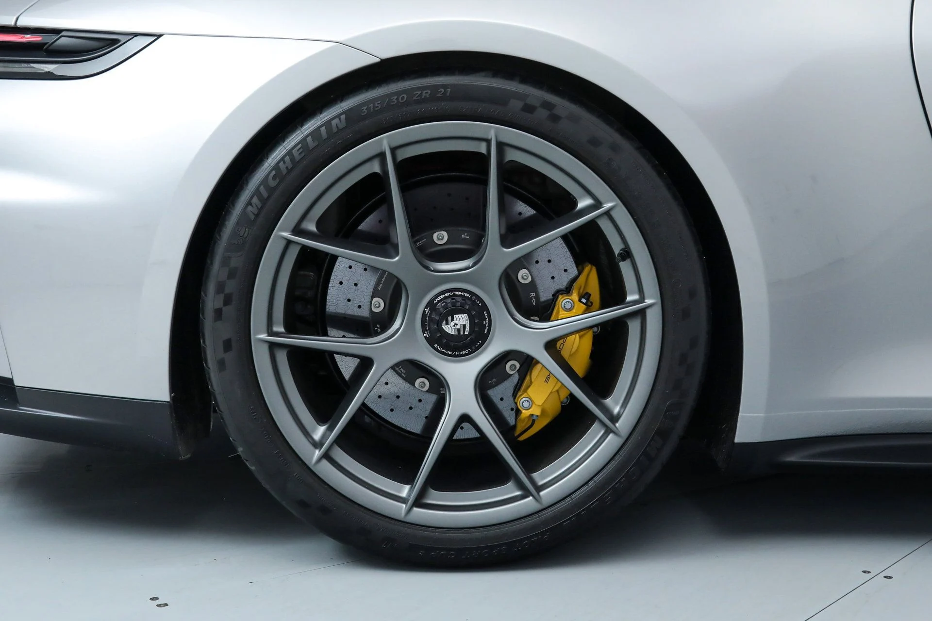 mph038_4060079134_74d03ad2d1086617b54ab986ec772b9d_f7794bdae6