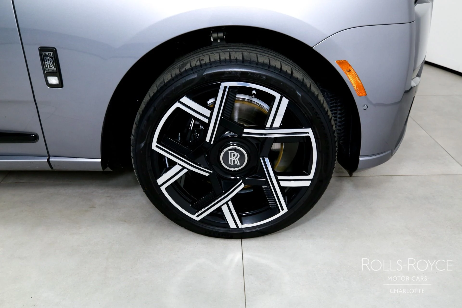 mph038_4062202006_Used_2026_Rolls_Royce_Black_Badge_Cullinan_1771362951_07cf75fdd7