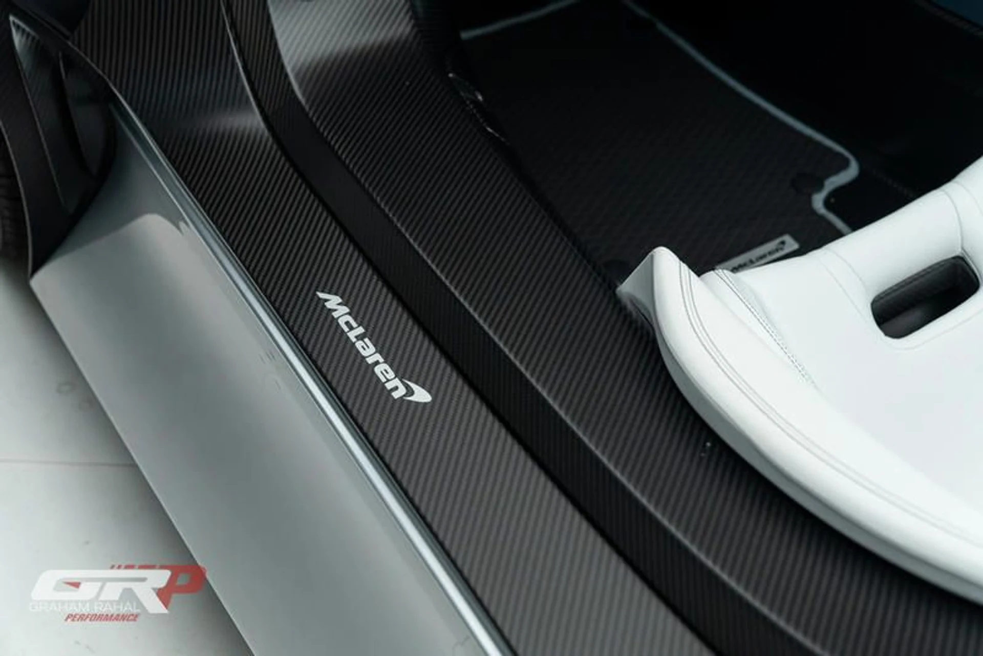 mph038_4066099539_747_A34_F9_E9_AA_4_DCC_B006_0238_E7_C991_CD_18be9a9789