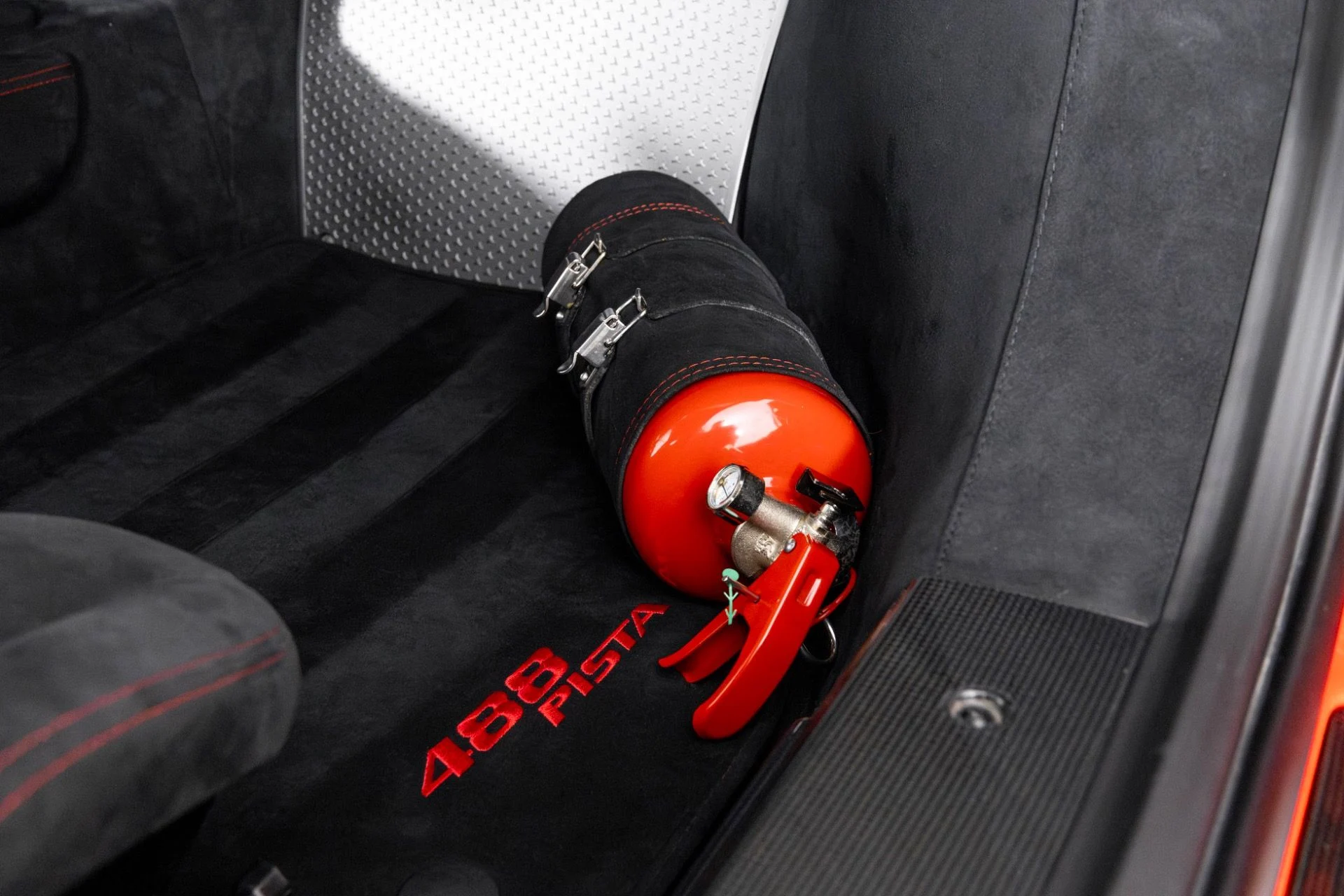 mph038_4072673274_Used_2019_Ferrari_488_Pista_Coupe_1764015865_ba6452d38f