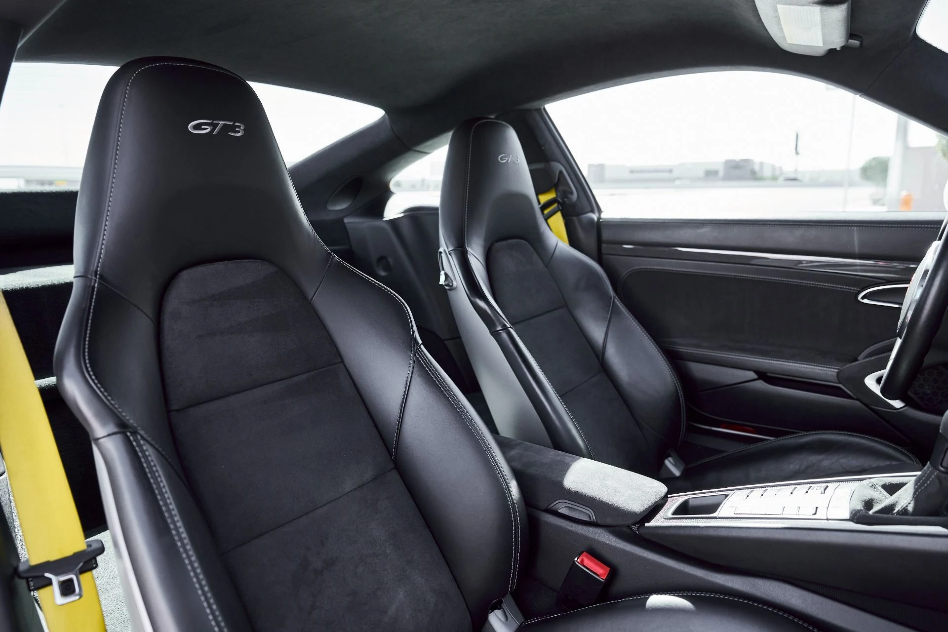 mph038_4073243492_Used_2015_Porsche_911_GT_3_1771890213_f341a550e2