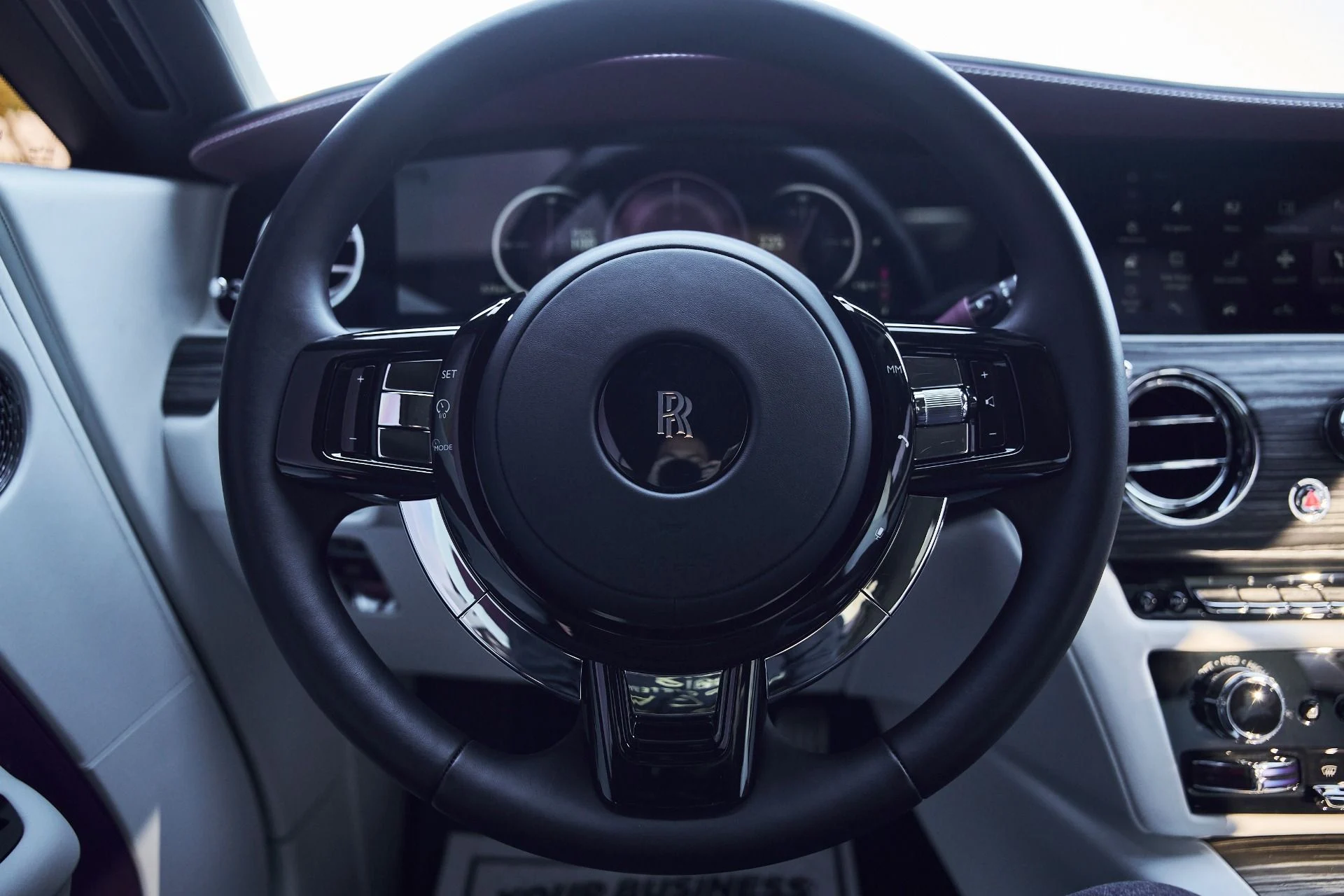mph038_4086218058_Used_2024_Rolls_Royce_Spectre_Base_1771724483_46f1e985fe