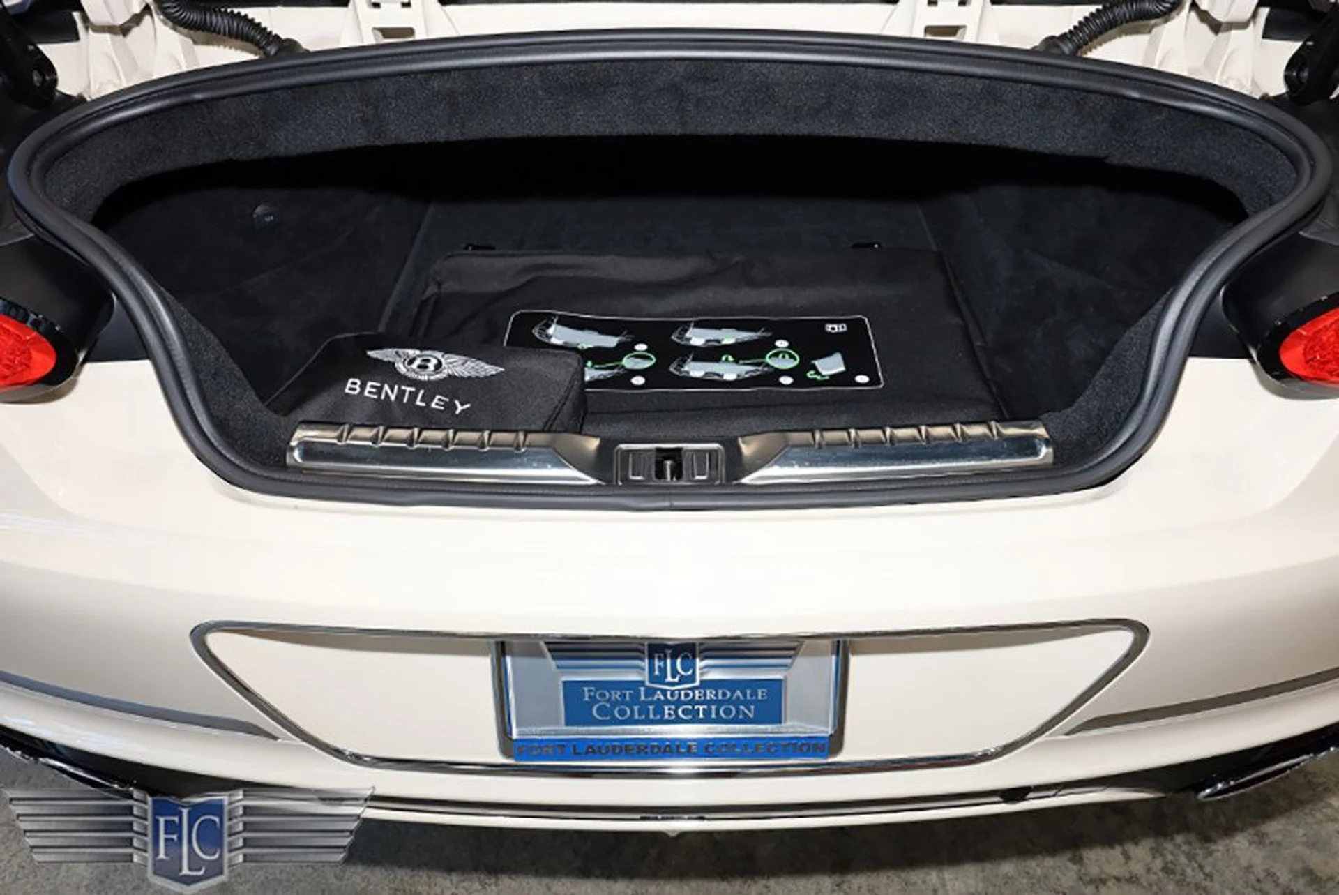 mph038_4104705225_used_2022_bentley_continental_gtcv8convertible_9689_23023913_39_1024_53fbb0872c