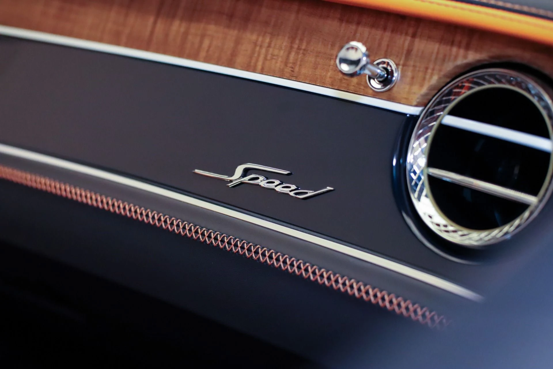 mph038_4106441068_Used_2024_Bentley_Continental_GTC_Speed_1744369762_bc19c36ee8