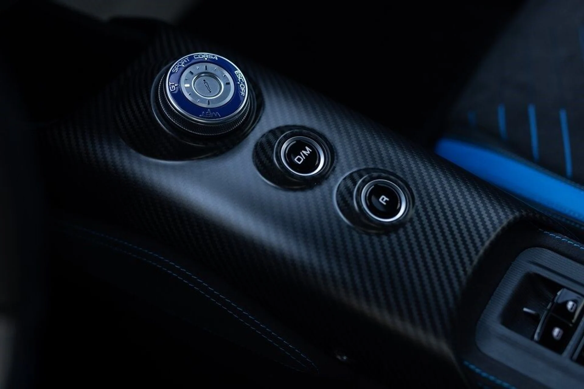 mph038_4125045918_bf837802e05044c4858fab6d0a72740bx_12f9175312