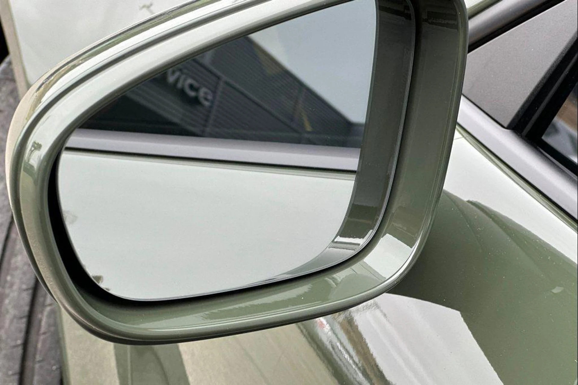 mph038_4127668496_AZ_Hu_G5_vrn_N7_G_Zf_LGB_8p_E3_Ef_VQ_6b5e09f406