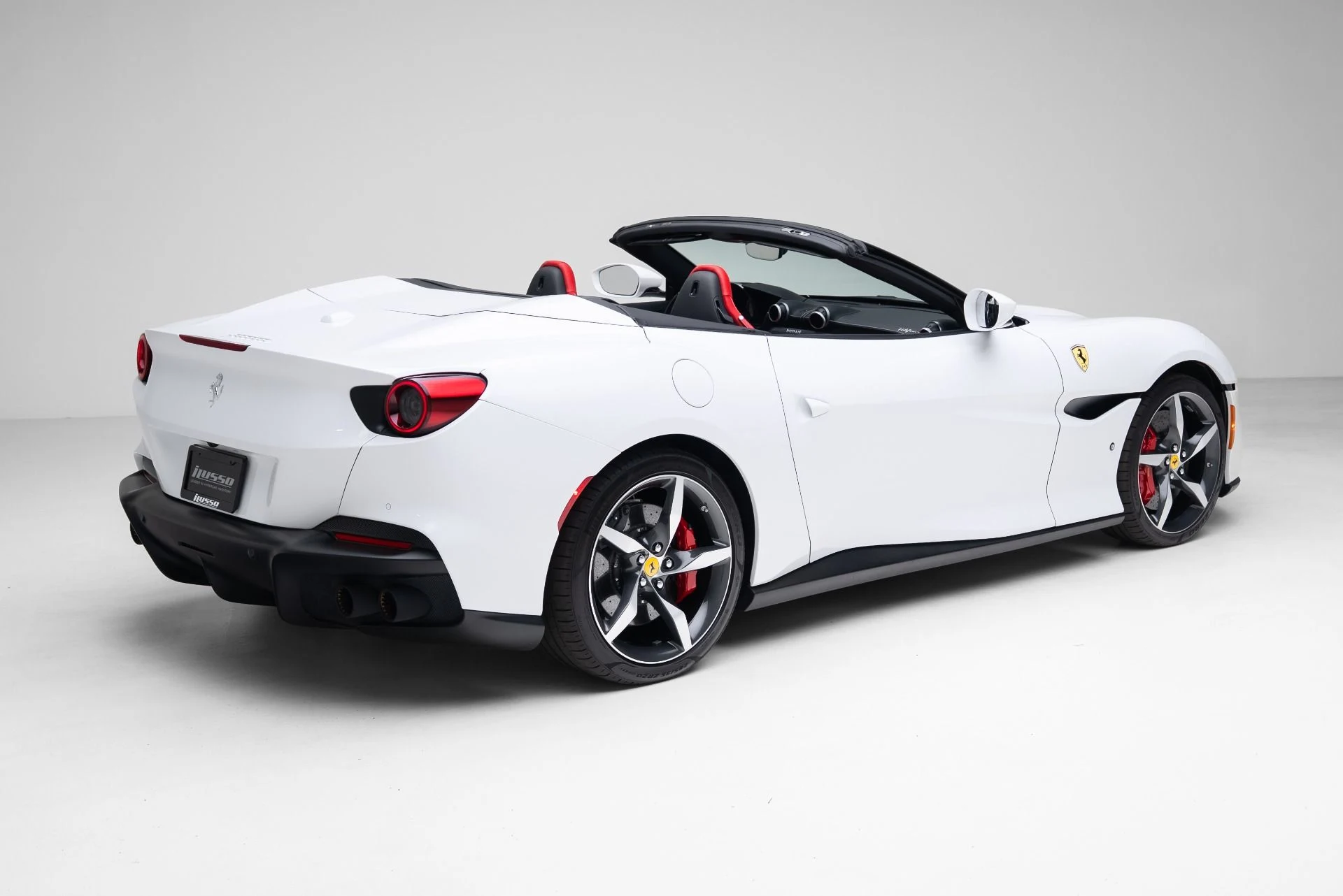 mph038_4131822352_Used_2022_Ferrari_Portofino_M_1771016640_e95c18acc2