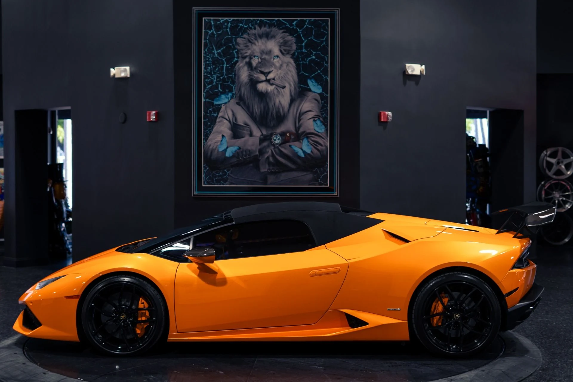 mph038_4139255742_Used_2017_Lamborghini_Huracan_LP_610_4_Spyder_1780761018_8984843c5f