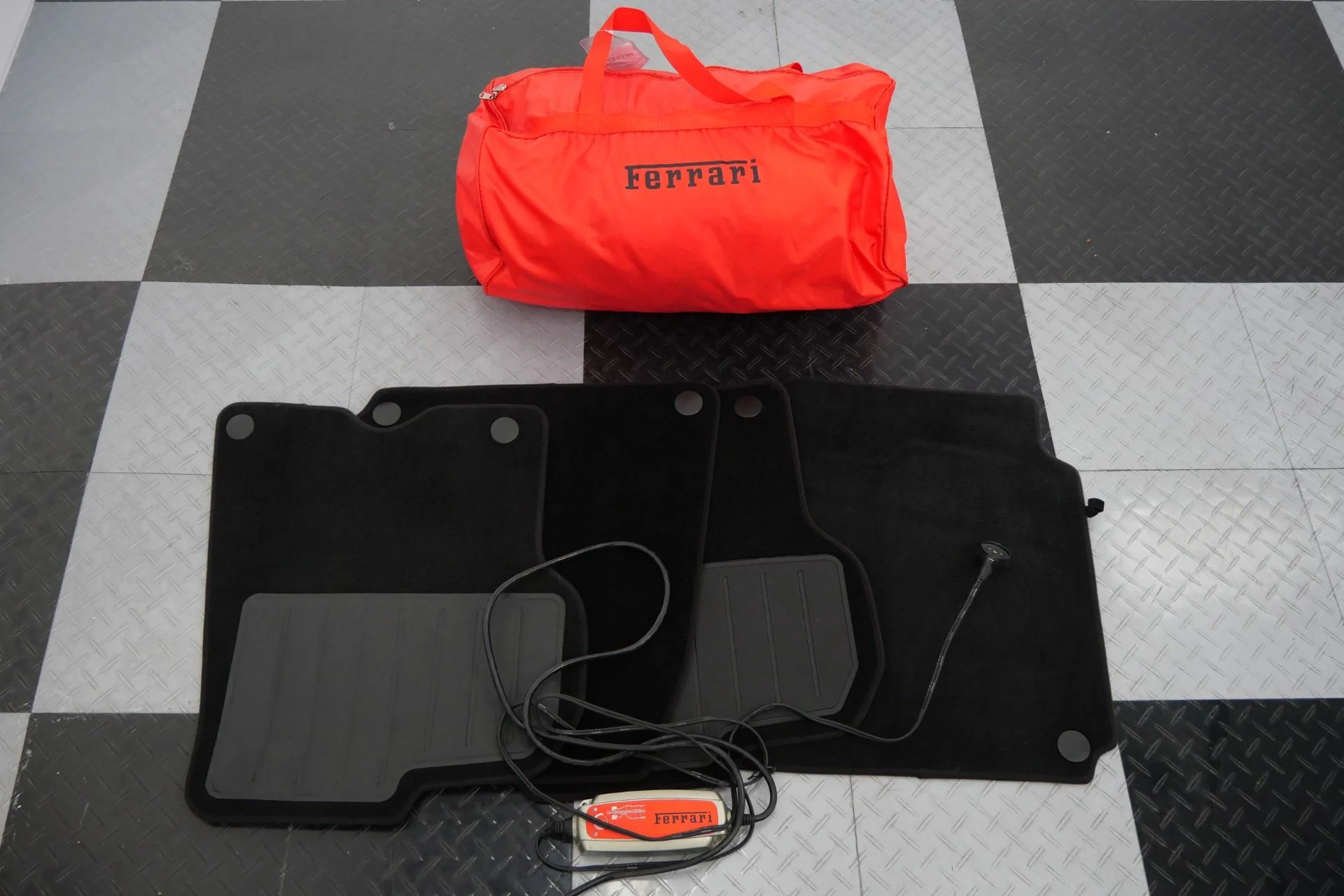 mph038_4143155485_Used_2017_Ferrari_GTC_4_Lusso_V12_Power_Heated_and_Ventilated_Daytona_Seats_1780598649_1e113bf36f