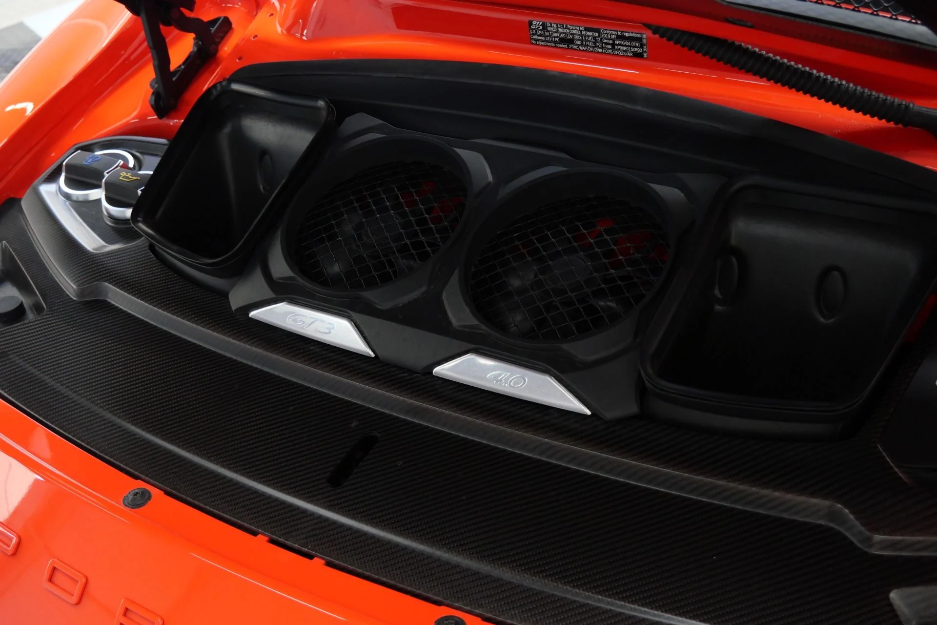 mph038_4156438470_Used_2019_Porsche_911_GT_3_1754414091_9f00da421a