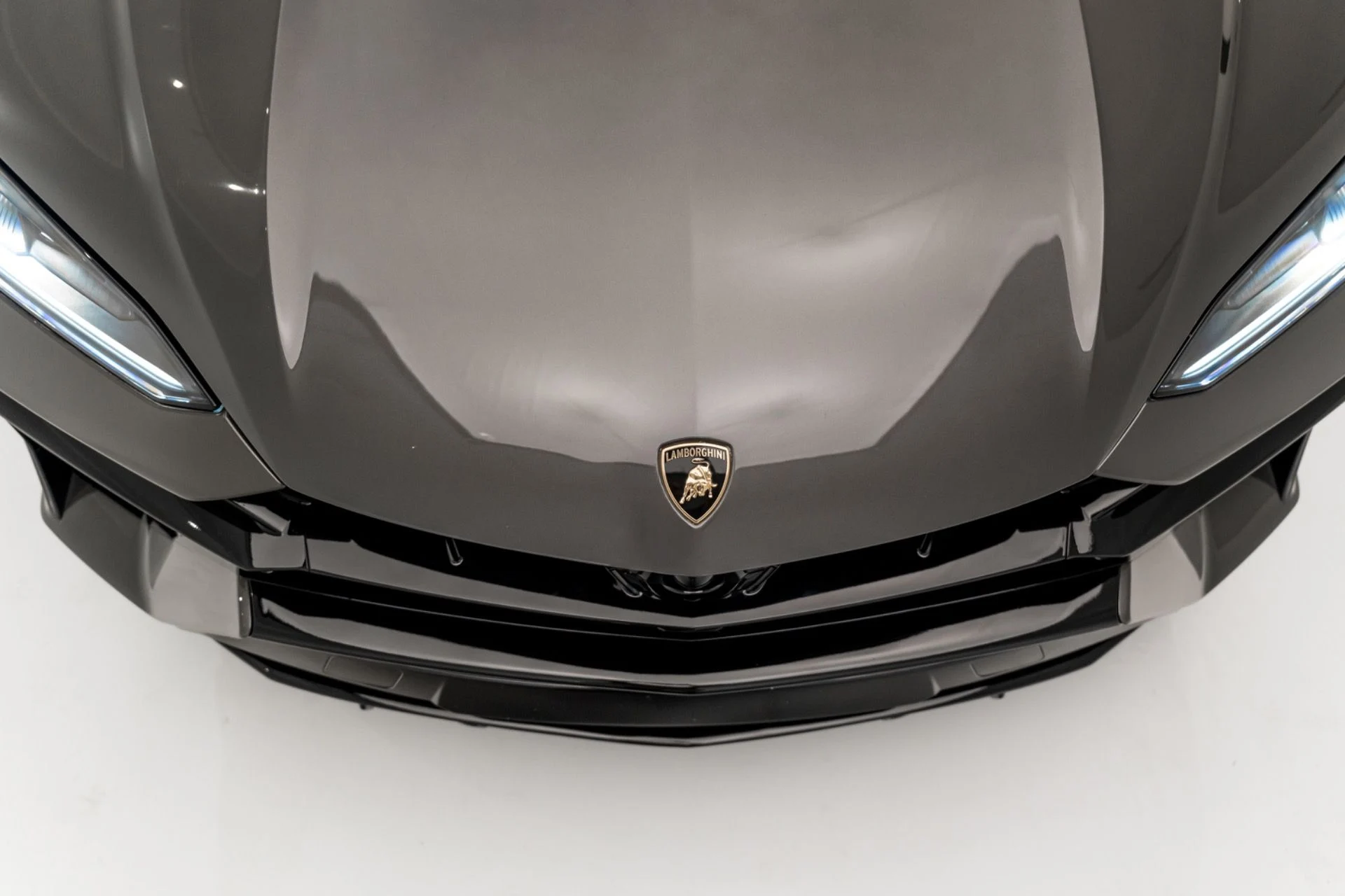 mph038_4157724087_Used_2025_Lamborghini_Urus_SE_1792099585_93835b8bb8
