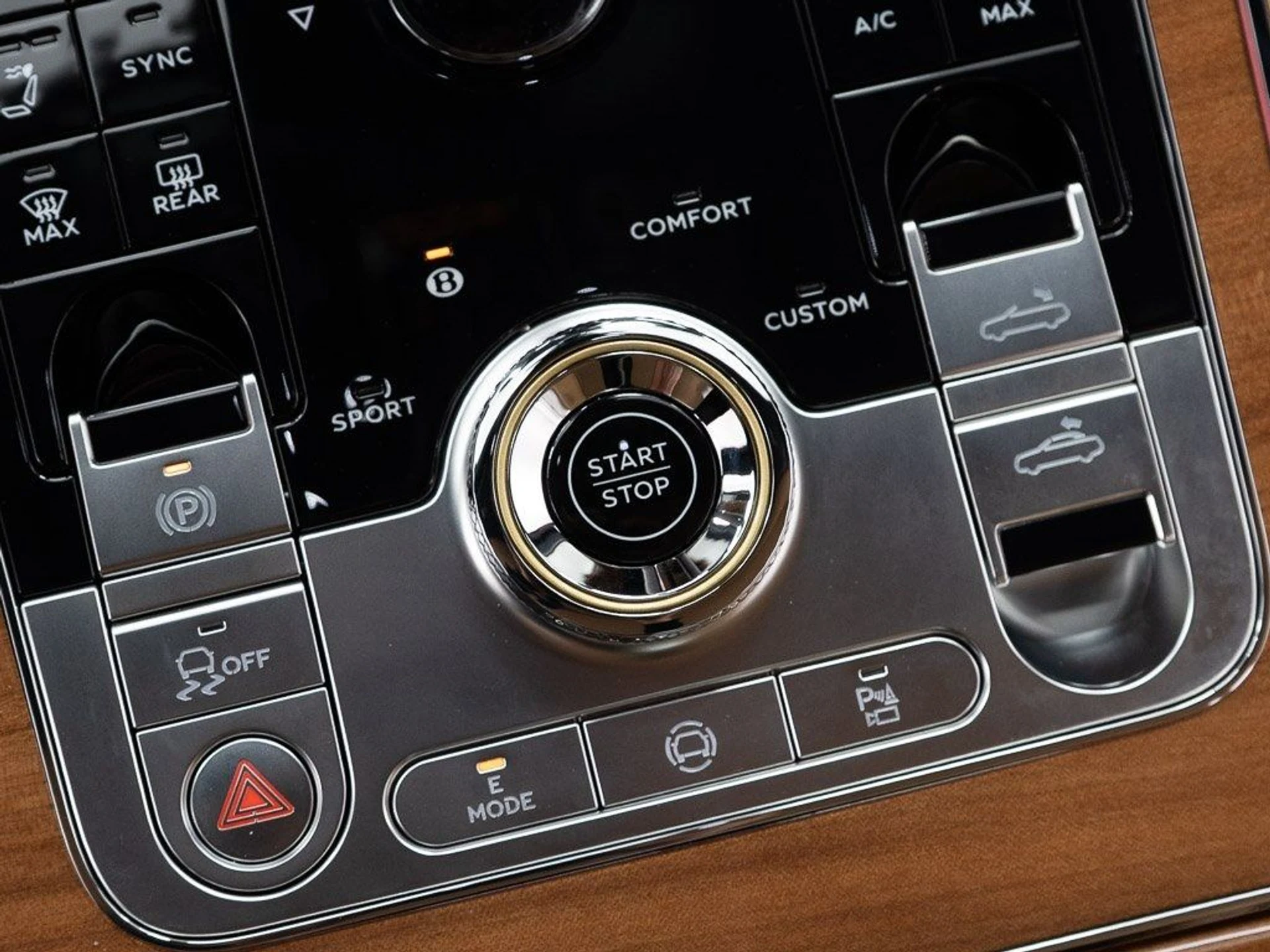 mph038_4165618300_91e80f516320f211c743208c0359bbb6_7cca680046