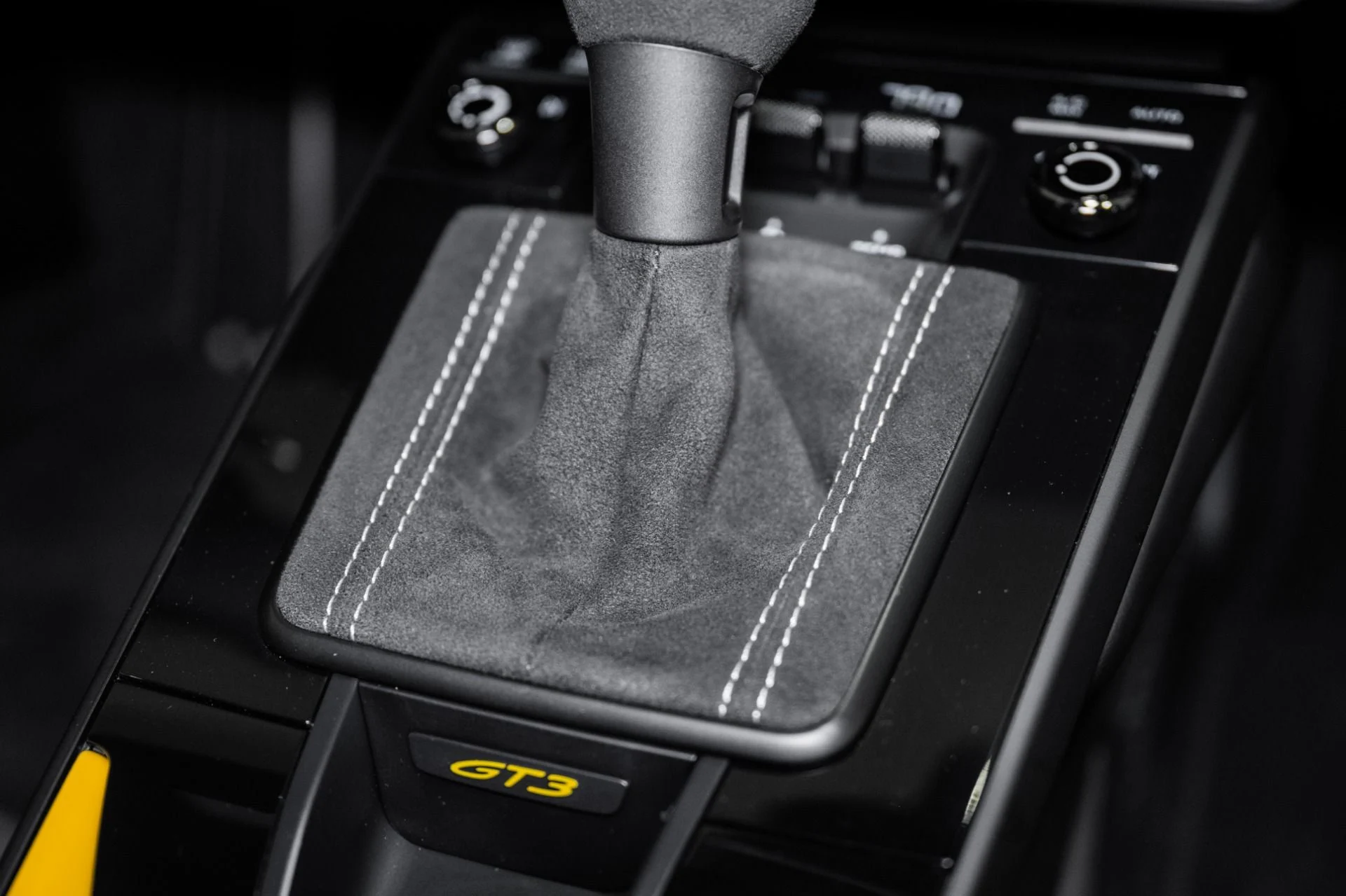 mph038_4186864344_Used_2022_Porsche_911_GT_3_1764089810_dcae680cd8