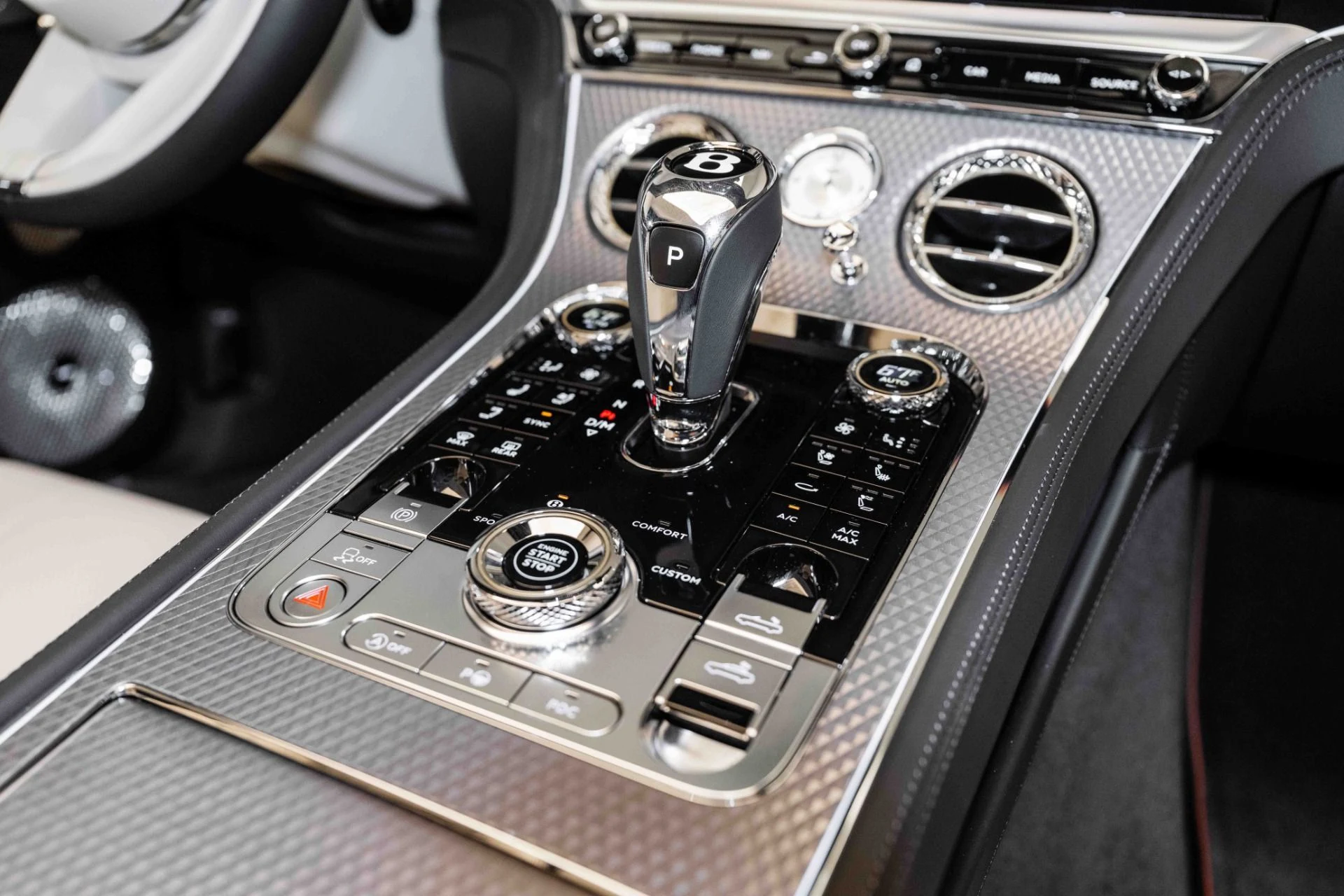mph038_419615698_Used_2024_Bentley_Continental_GTC_Mulliner_W12_1720134236_2aae4e42e1