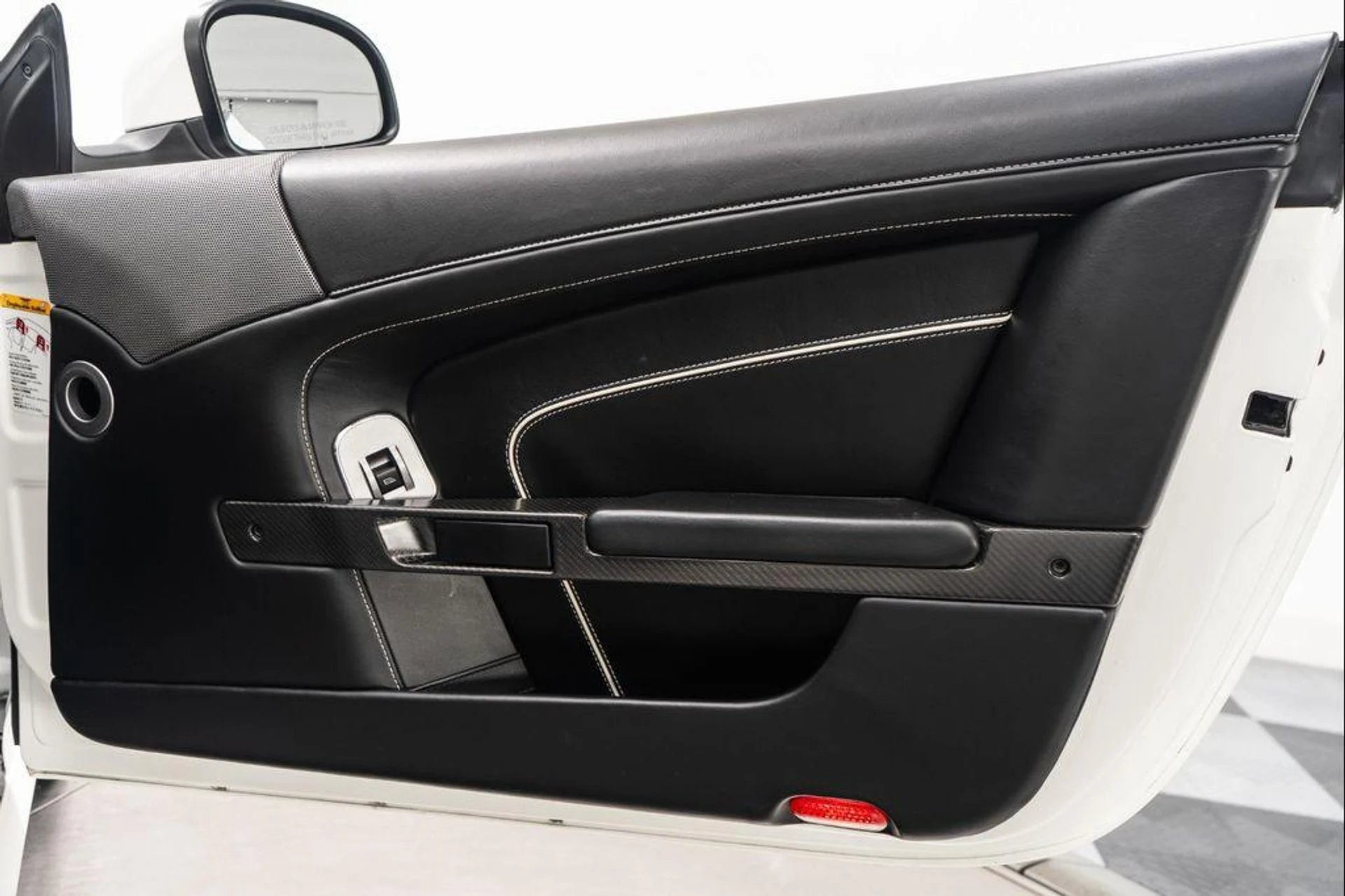 mph038_420275192_8im_F2_Yplqq_Fgi_Tg_Qsi_ZL_0y_Mqbe_A_9383213105