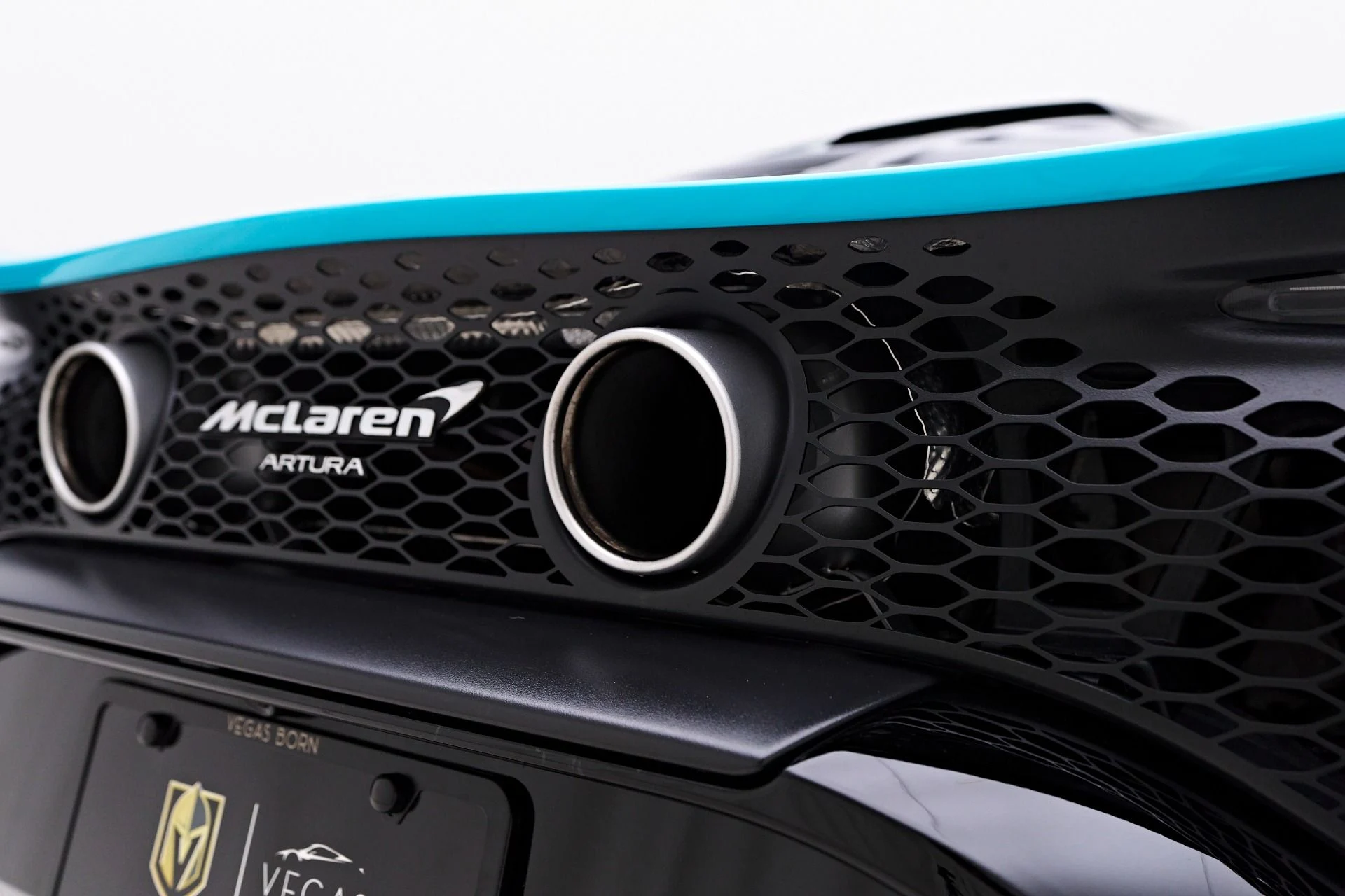 mph038_4204815249_Used_2025_Mc_Laren_Artura_1755992046_b662dcf712