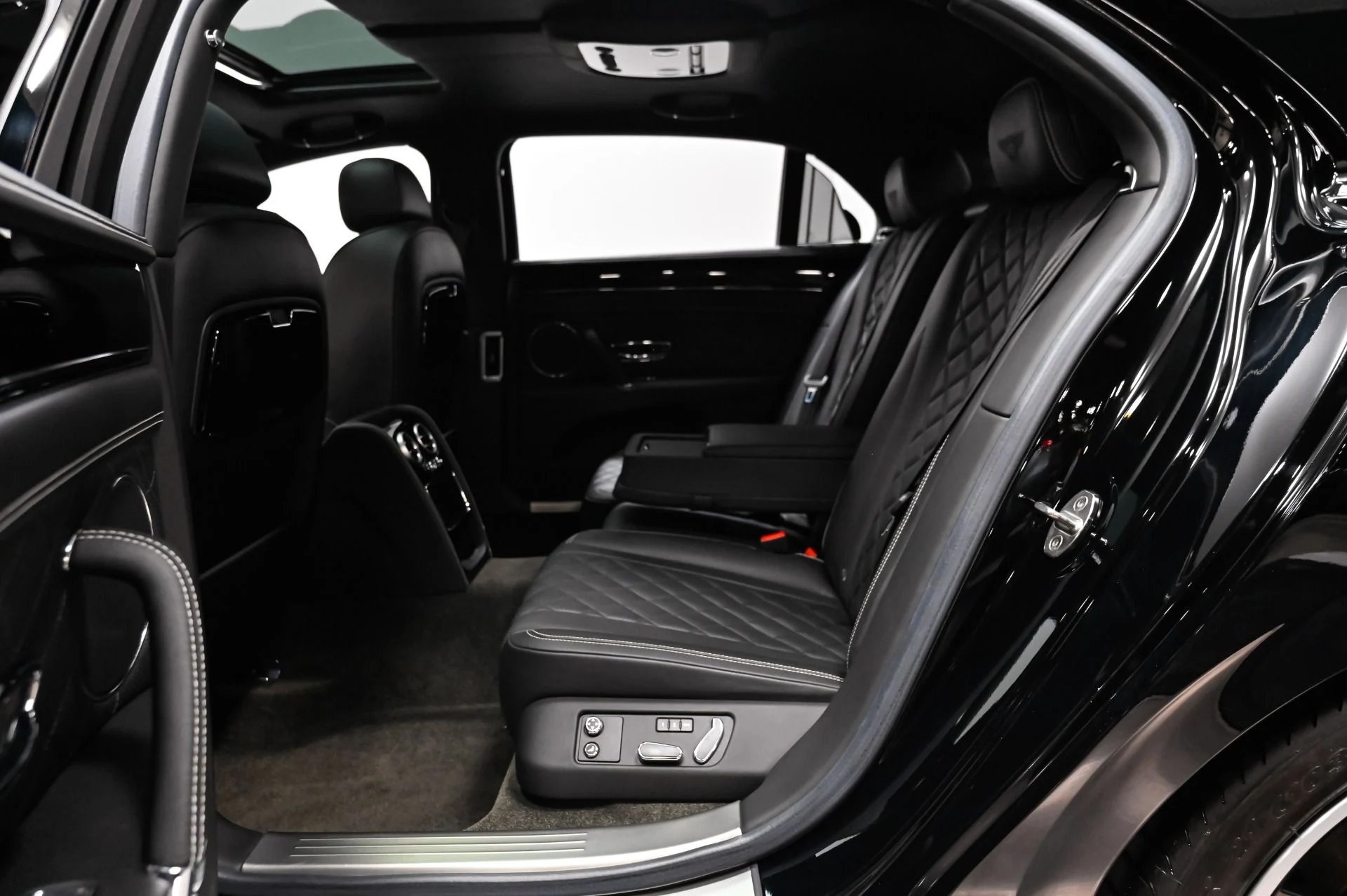 mph038_4207570414_Used_2017_Bentley_Flying_Spur_V8_S_1789414009_2f491db9aa
