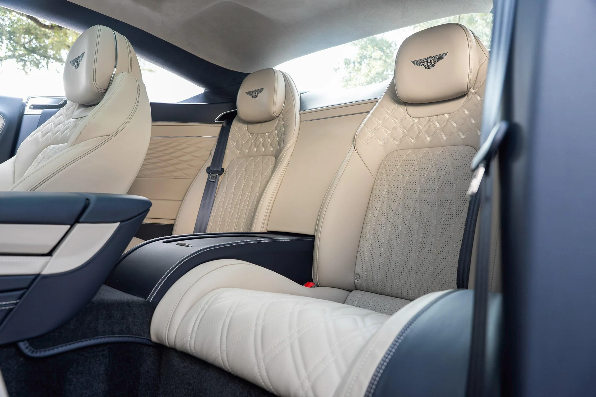 mph038_4213677076_470961999_692009e0af5727c8024d8214_4e429ec895