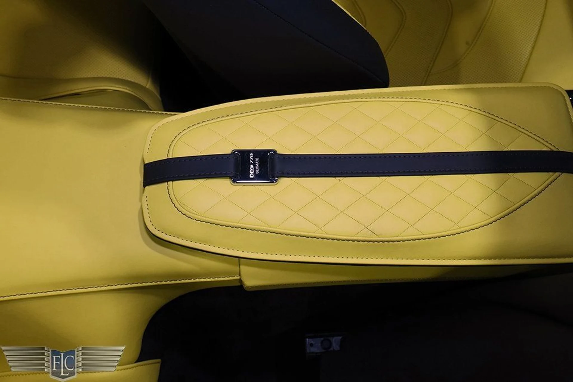 mph038_423982385_used_2023_aston_martin_dbs_20235volante770ultimate_9689_22994688_39_1024_ba83351fe0