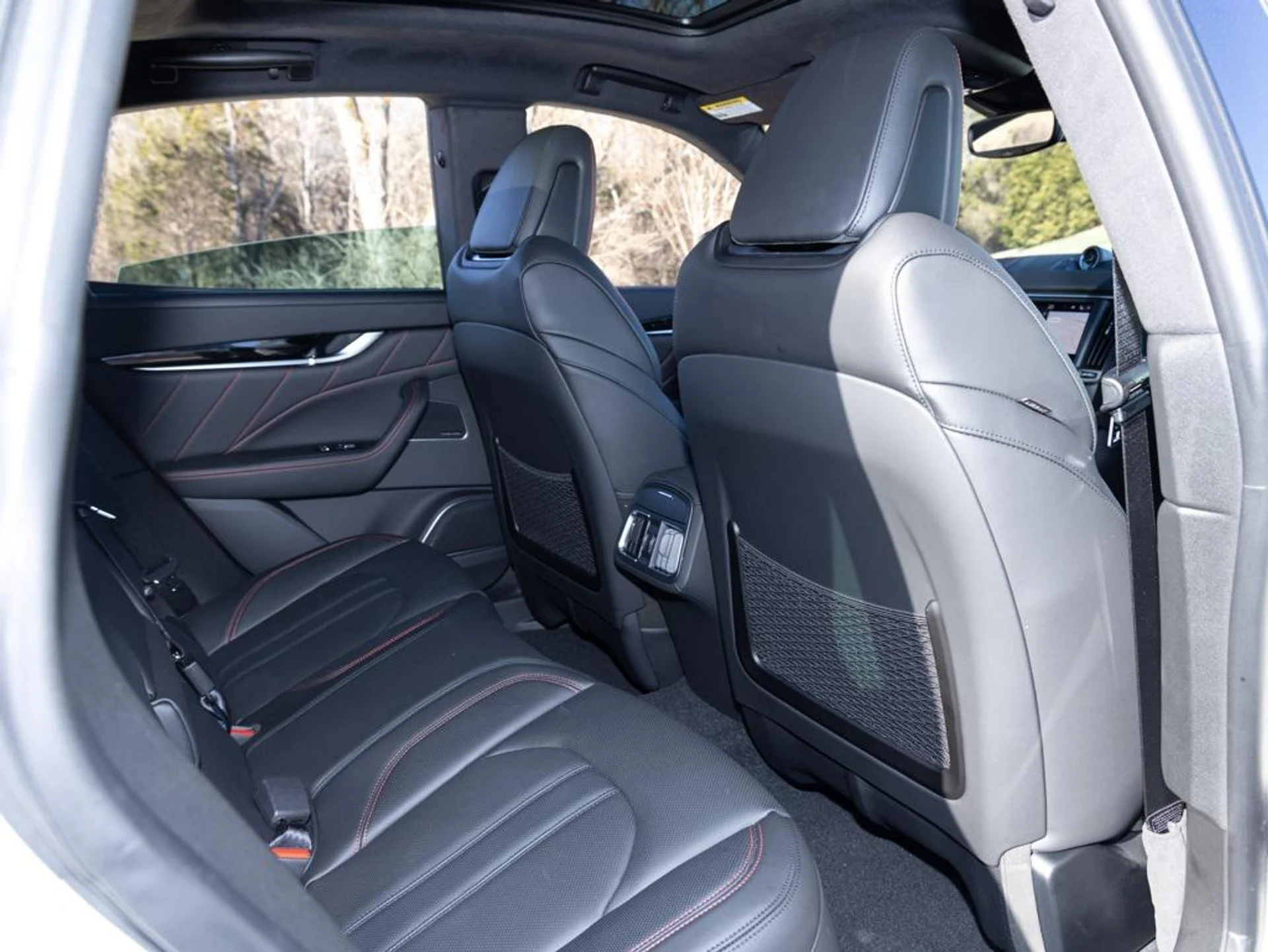 mph038_4240957962_481733642_693e4b77892601e31d6bba4a_1adeface09