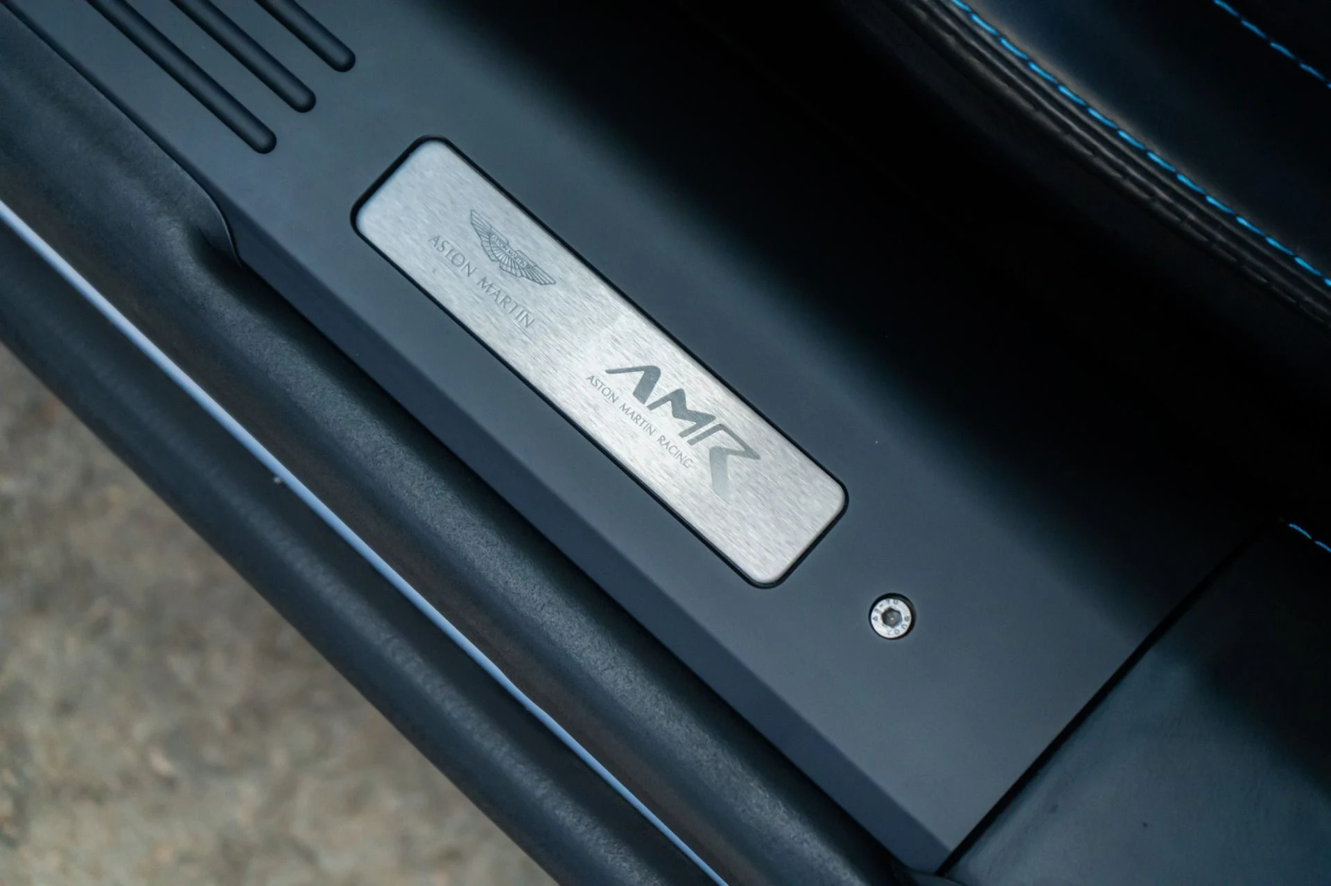 mph038_4253276839_Used_2019_Aston_Martin_DB_11_AMR_1785363698_46373c491e
