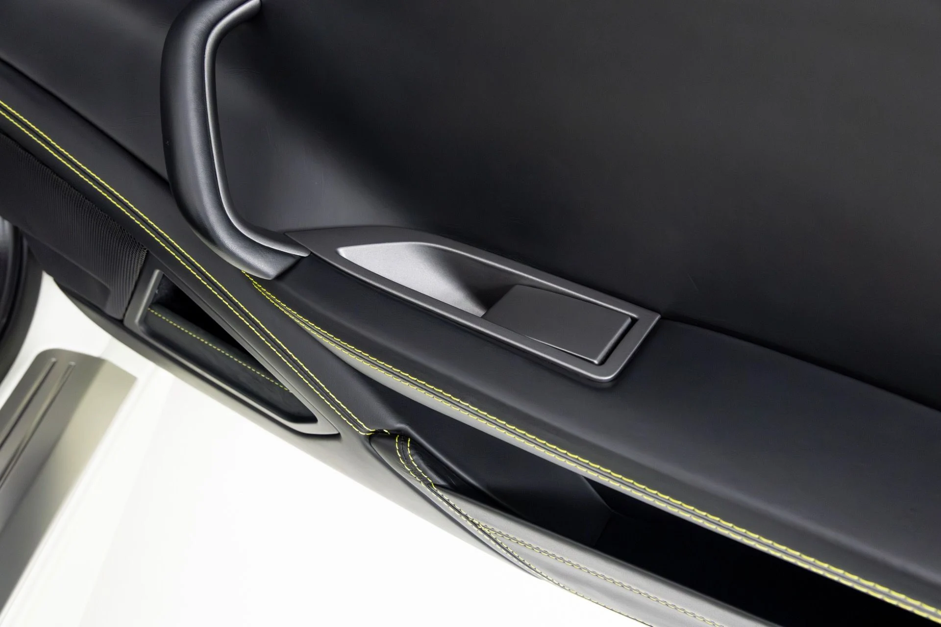 mph038_4262623416_Used_2015_Ferrari_458_Italia_1766013374_450c4534b5