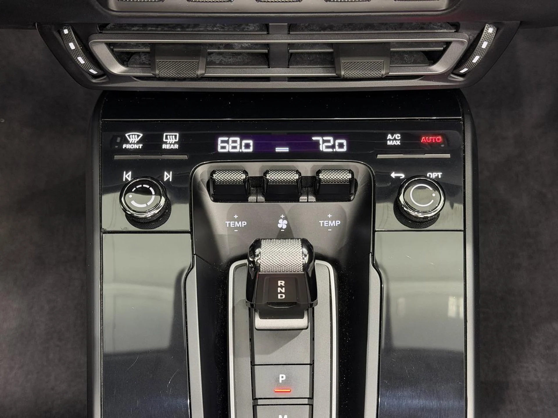 mph038_4293705106_fe6153a57900684e5c4be8d3156999bb_00019498e9