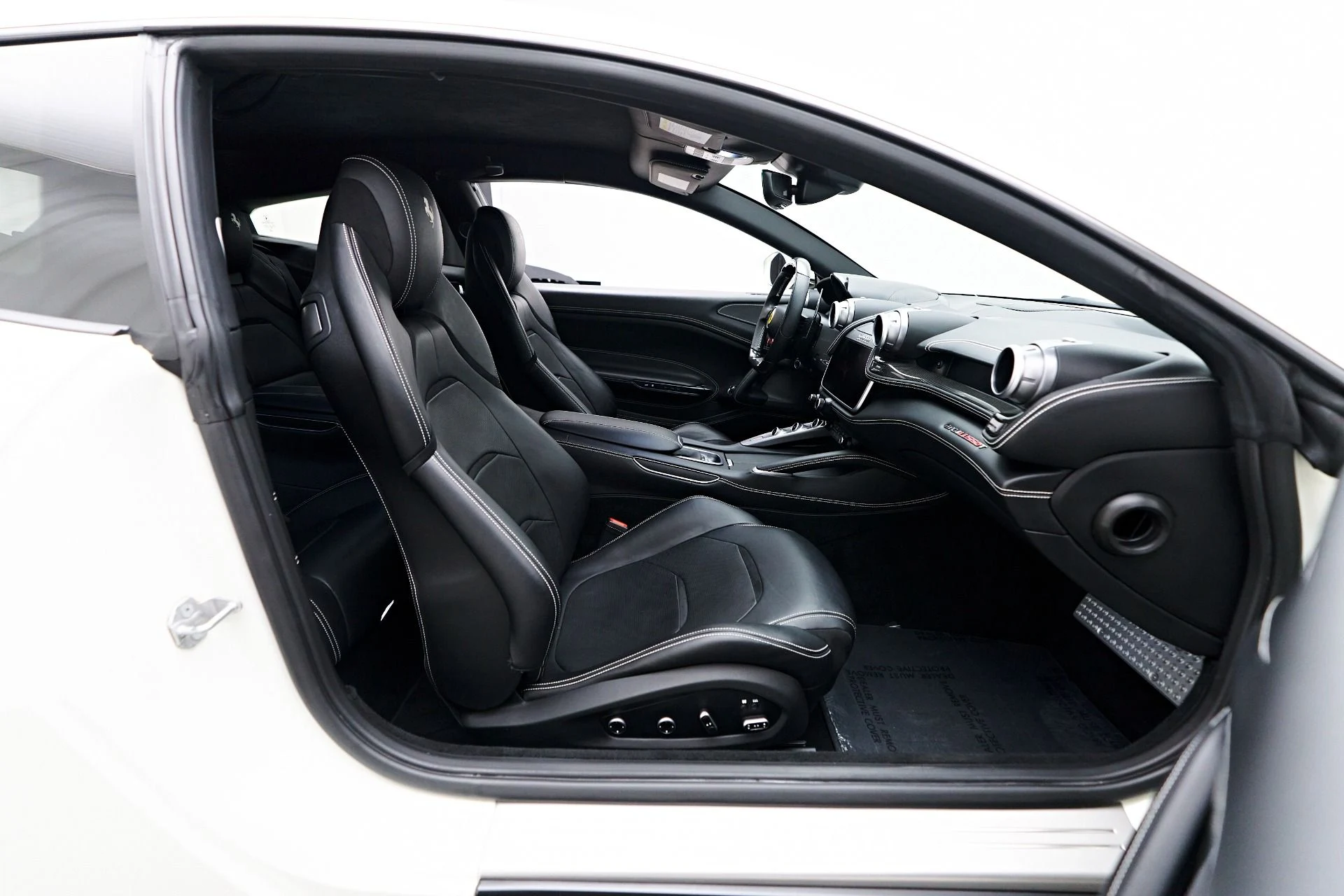 mph038_4293749704_Used_2019_Ferrari_GTC_4_Lusso_T_1758850866_f8fc9d5b2e