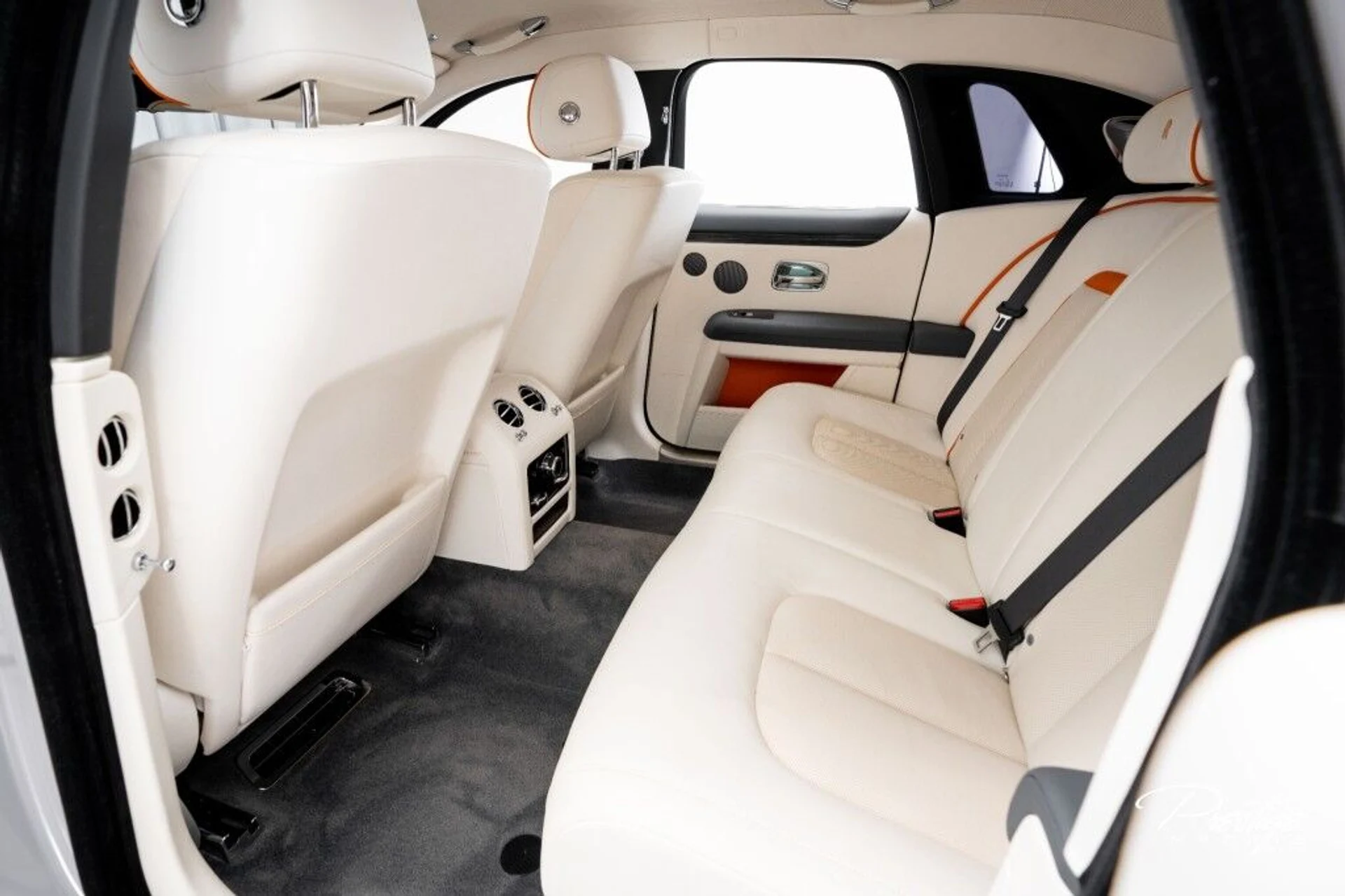 mph038_439619271_bd48cdf94a3d071004365f97a3976a1f_2f279aea09