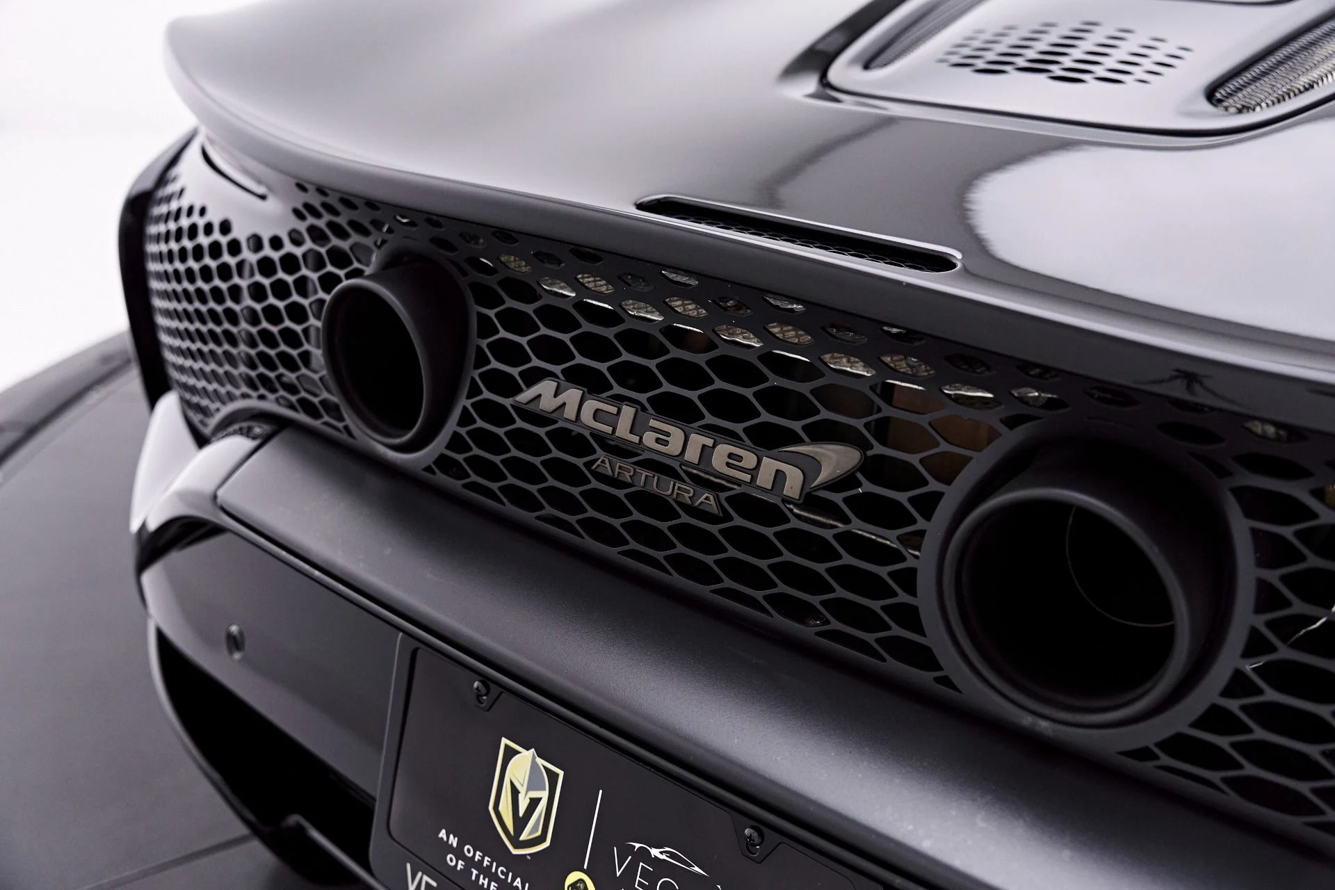 mph038_444969226_Used_2026_Mc_Laren_Artura_Vision_1777507487_16fcfbc82c
