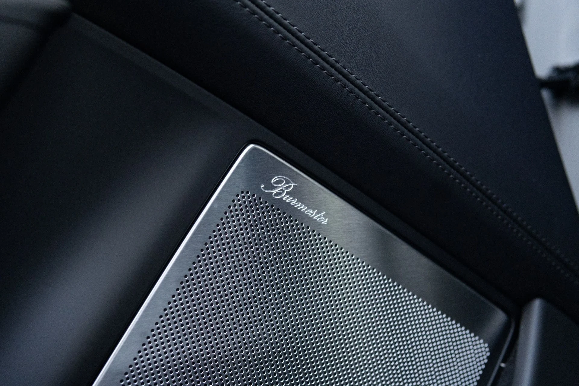 mph038_446069519_Used_2025_Porsche_911_Turbo_S_1770437423_e2744881f7