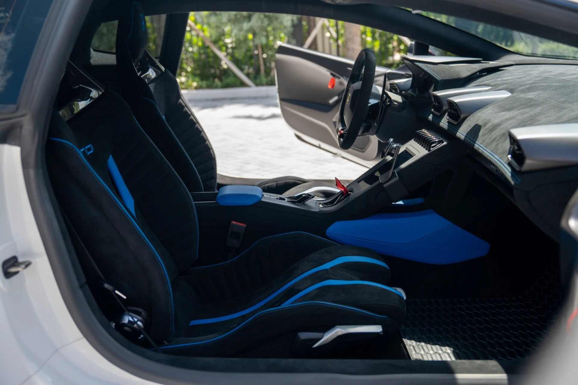 mph038_450585035_Used_2021_Lamborghini_Huracan_STO_1787070210_045849f41a