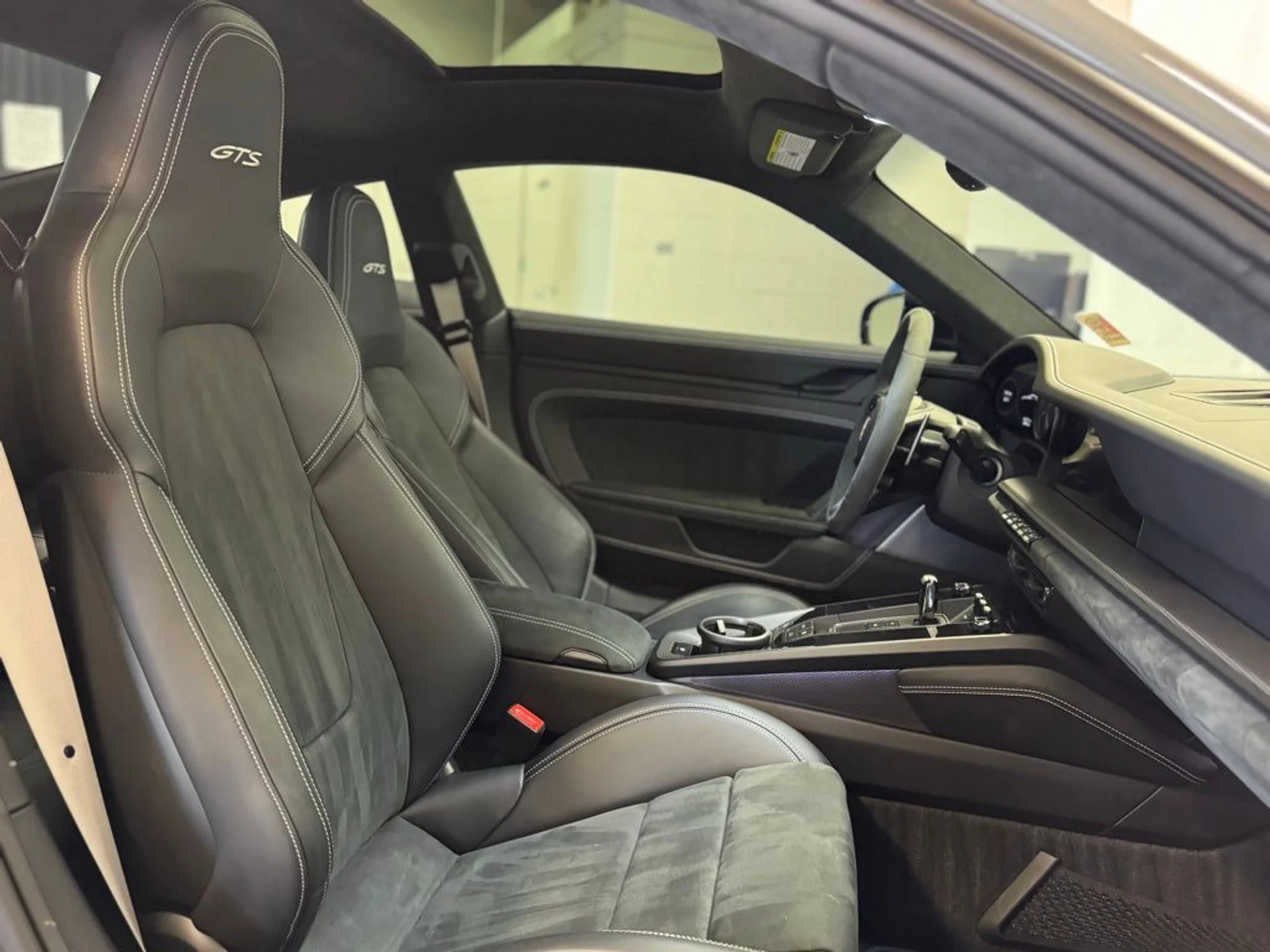 mph038_450618315_eb0de88e0f870d11109c14a6c6991a70x_8d0a0e3211