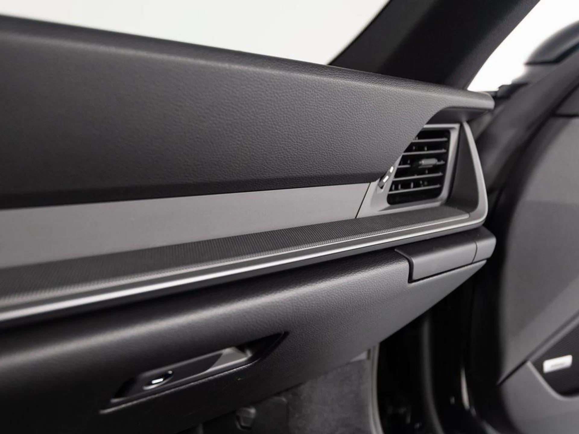 mph038_457954364_b9e3_X_Zs5_Bjde_Gsvfpw41_Qtw_Mo_325e9dfc7f