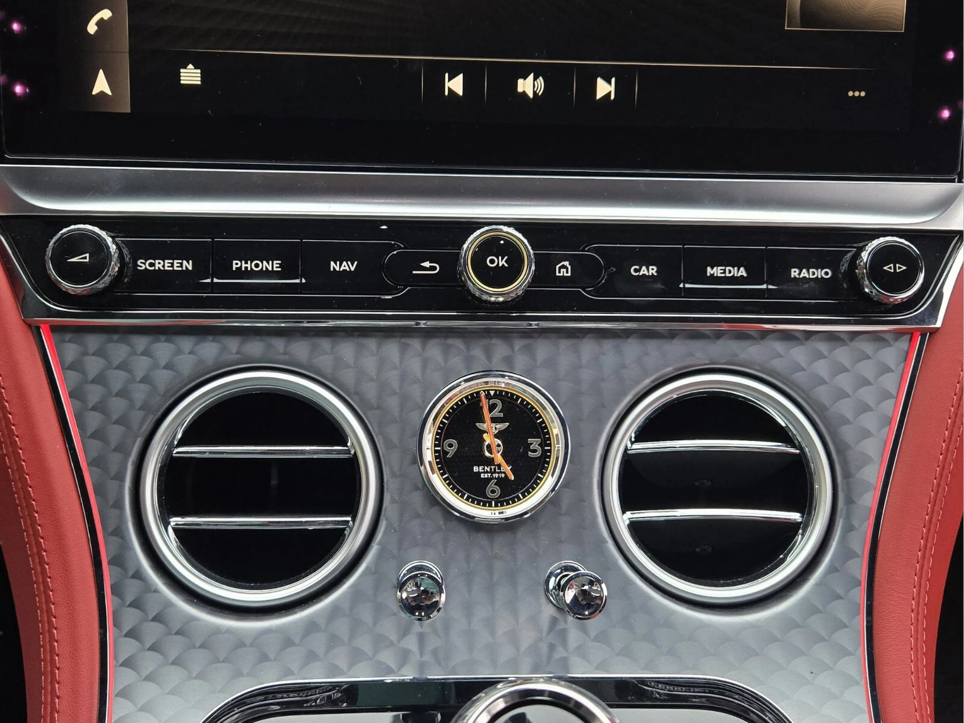 mph038_462027531_a2d40cd39e0030a67151df550084bb66x_d26983cfc7