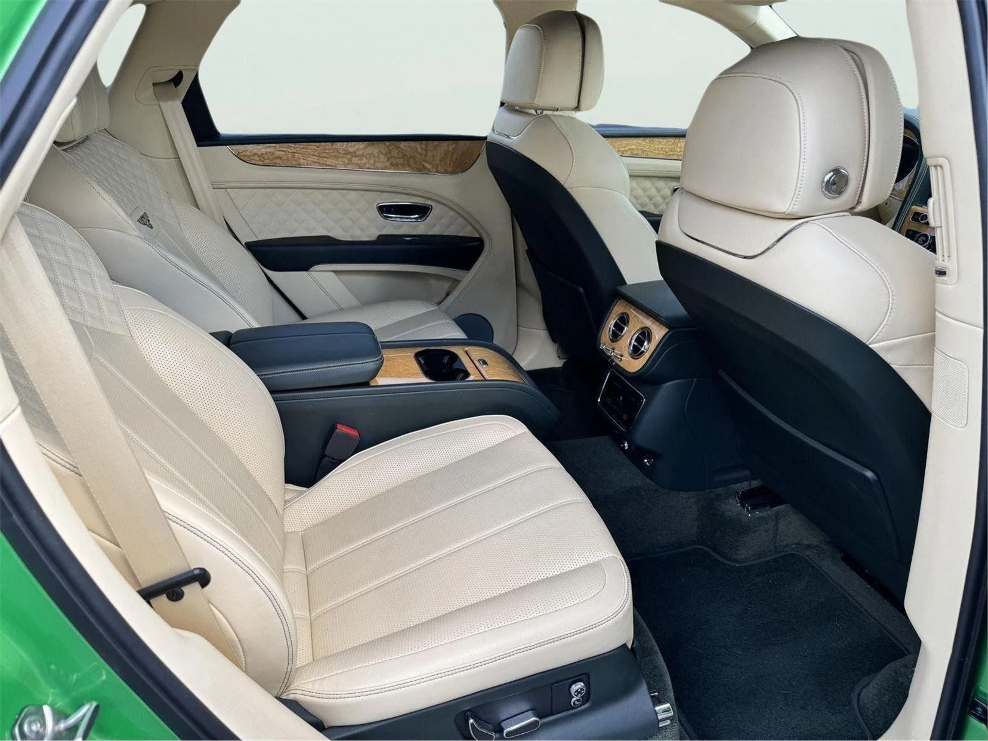 mph038_462772974_3a664e528103892bd757075bdef0cfbc_7739e6029a