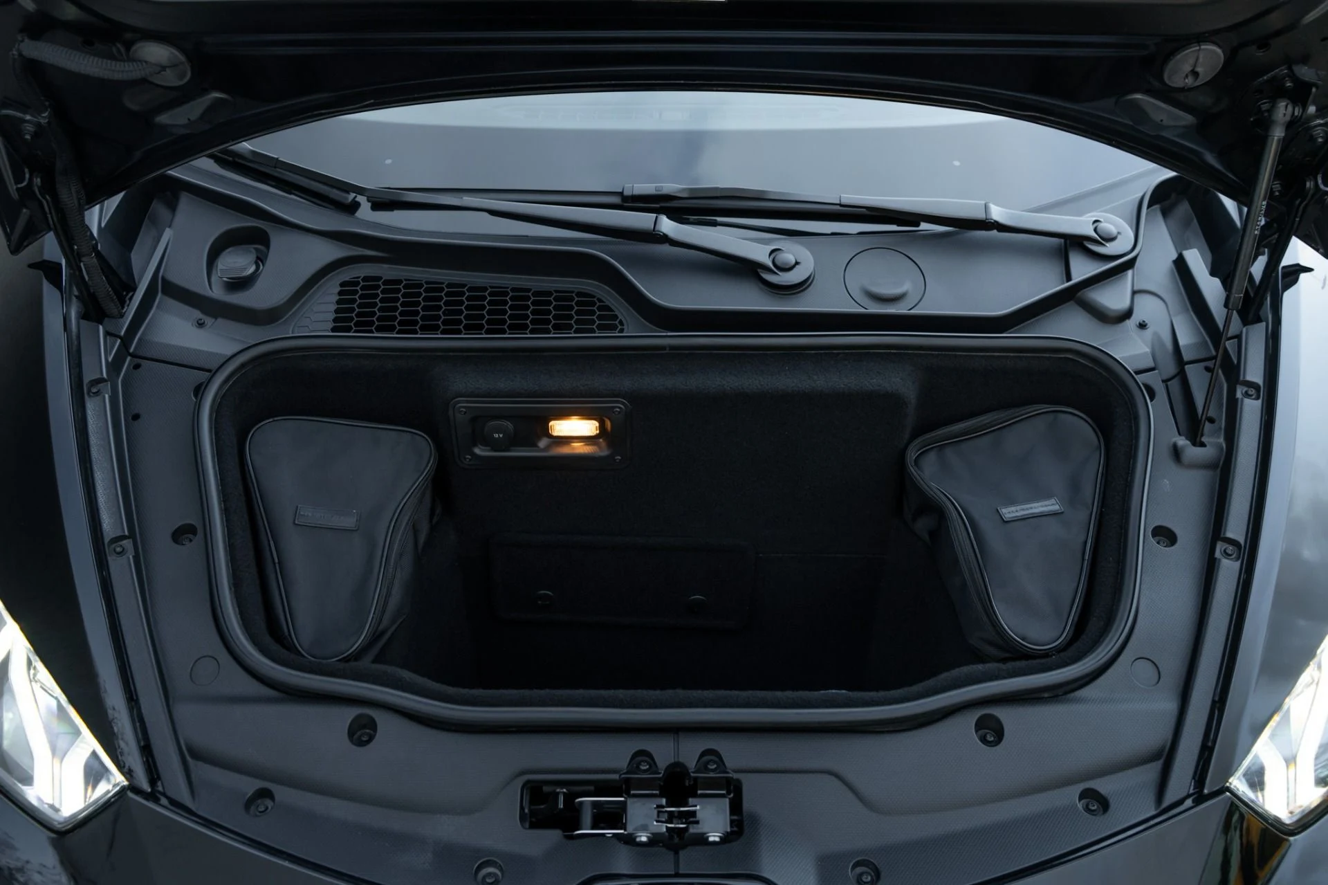 mph038_46727209_Used_2017_Lamborghini_Huracan_LP_580_2_Spyder_1766447716_7dad6edf18