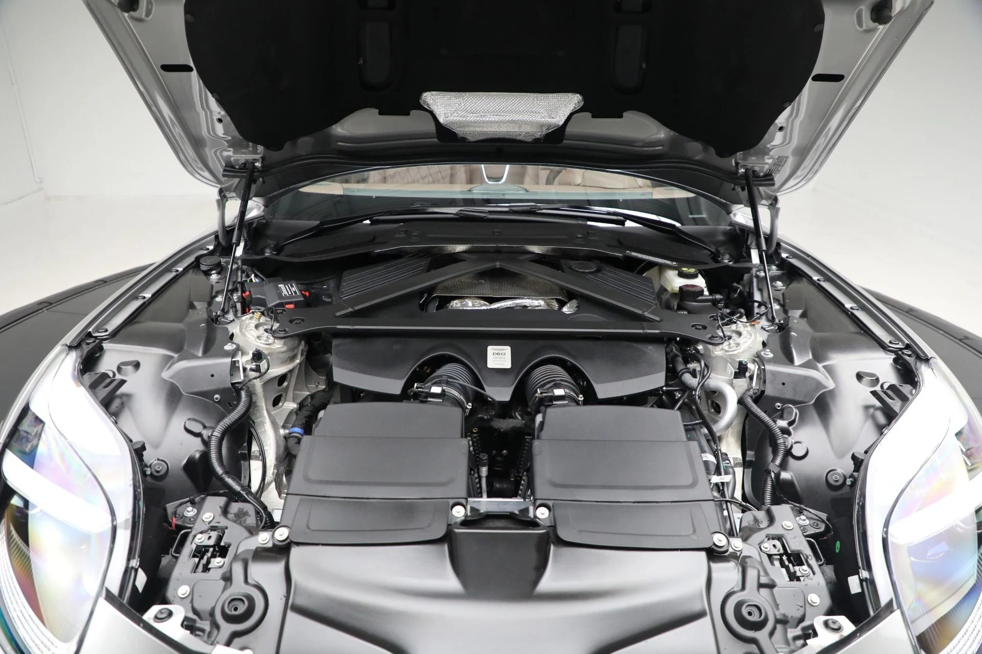 mph038_476261576_New_2026_Aston_Martin_DB_12_Volante_1763416793_a2ecf9046f