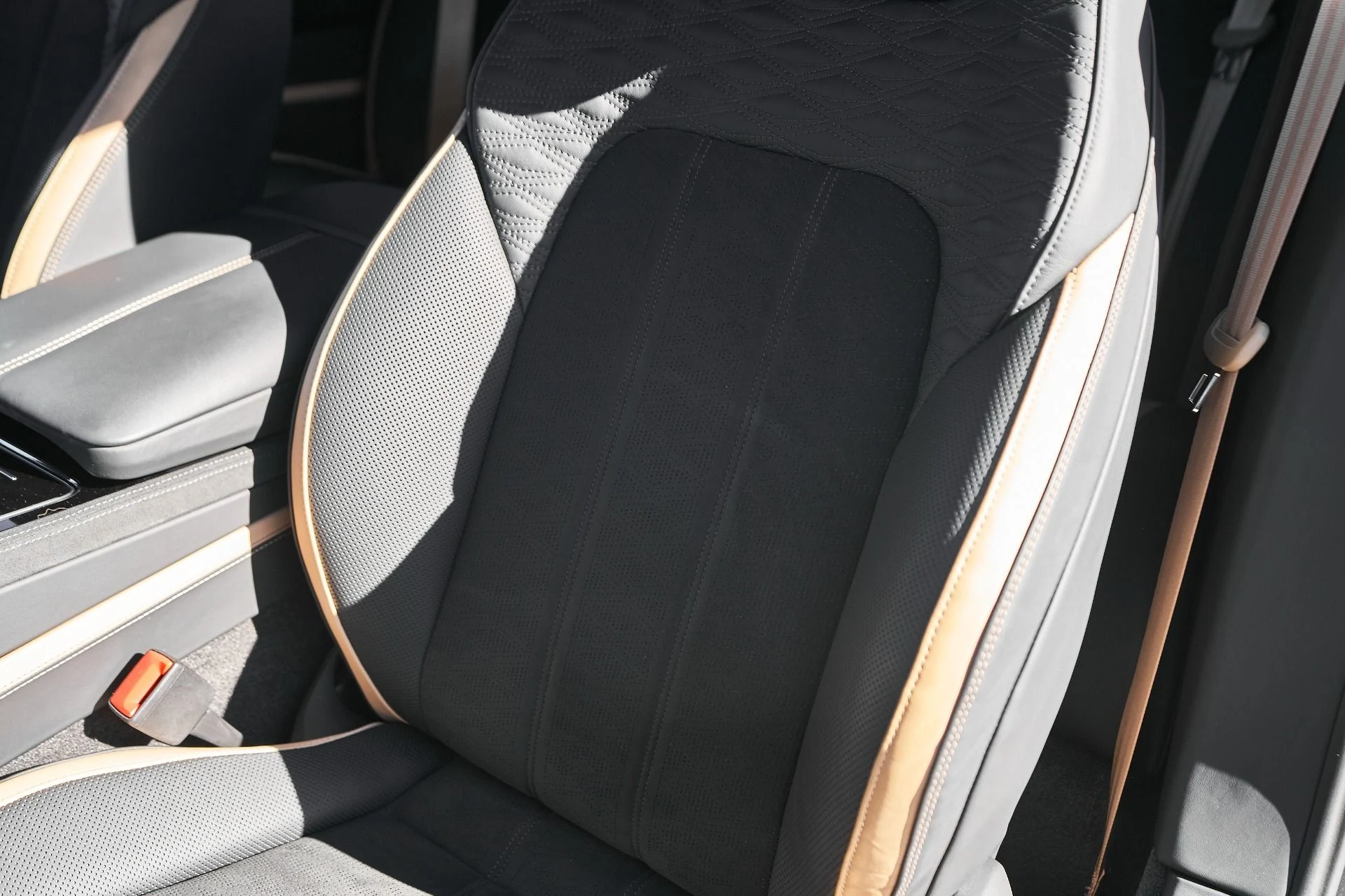 mph038_483077425_Used_2025_Bentley_Continental_GT_Speed_1765227181_3dfdd6ffbf