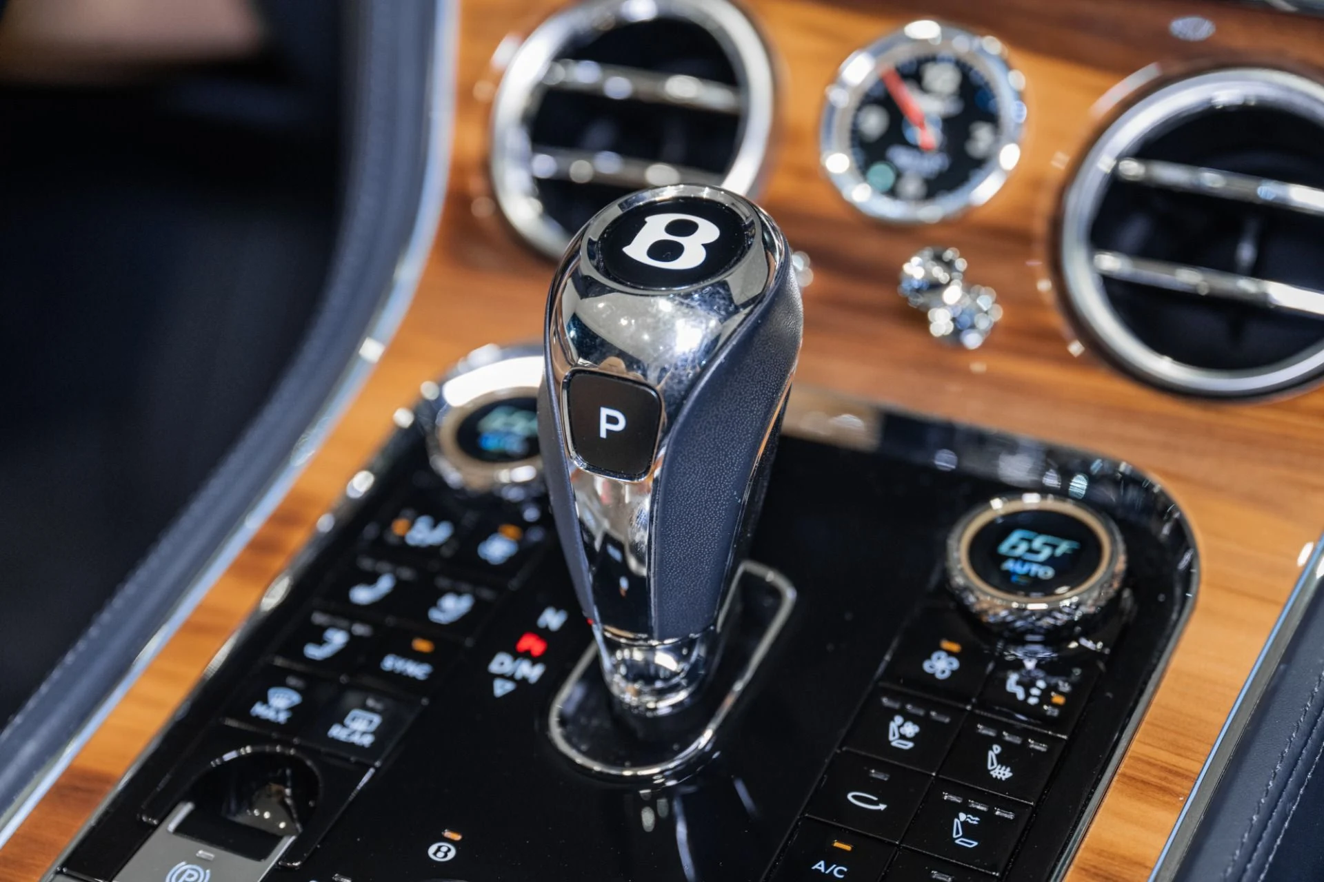 mph038_495562899_Used_2021_Bentley_Continental_GTC_V8_1784574024_16cdd87521