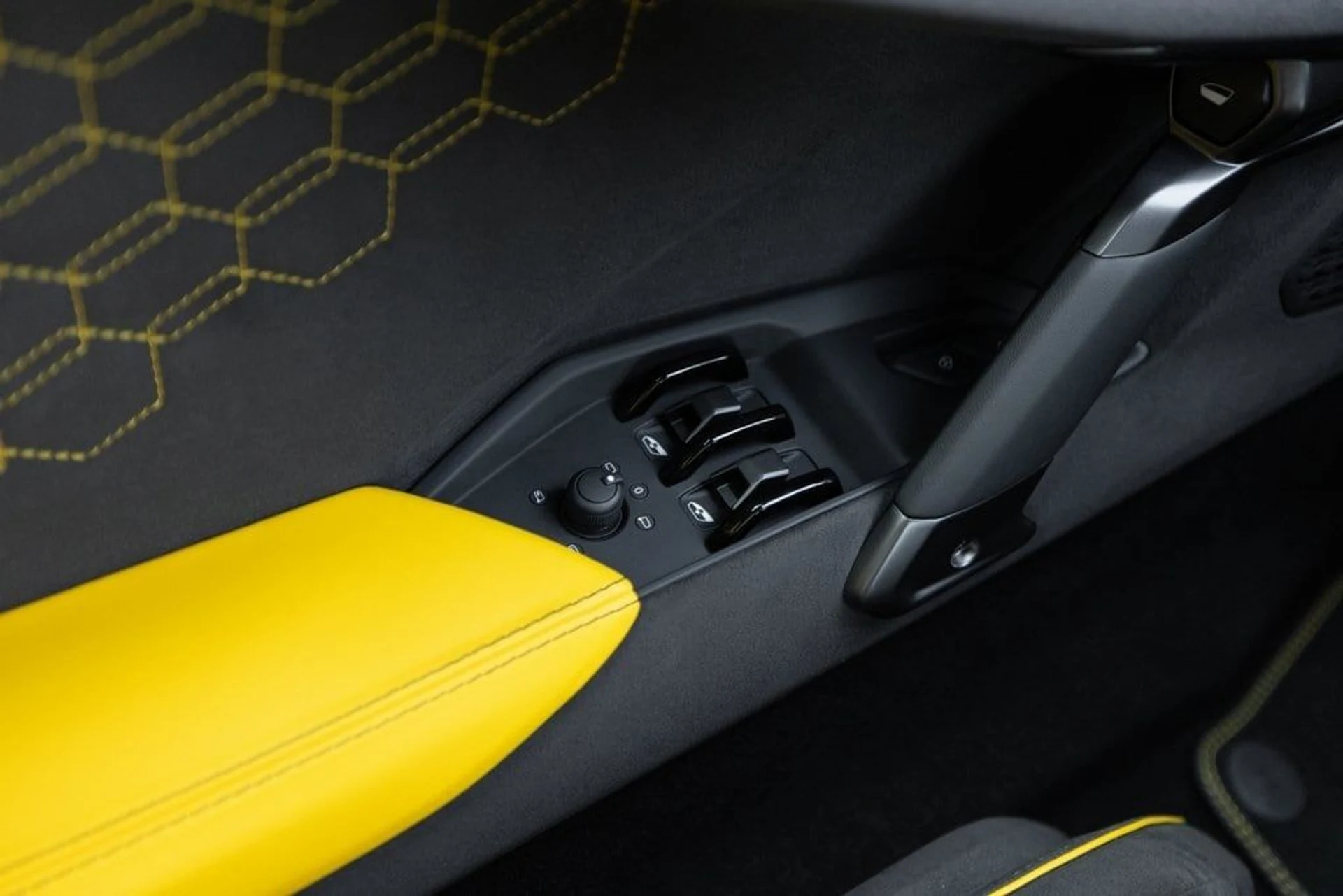 mph038_501290538_d073825025d9bb3f58848863112a8469x_d93f5c6817