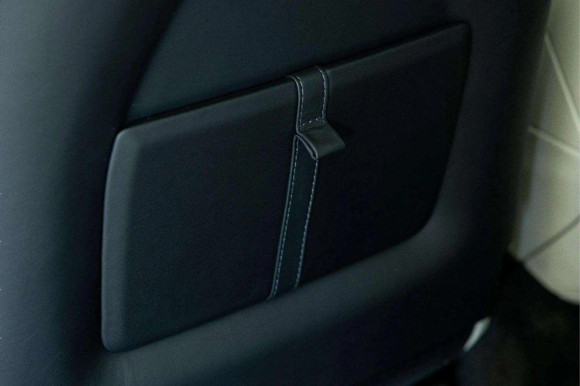 mph038_502380205_k_A_Dc_KGP_Yn4_U_Hu_MM_Nl_Fs_Wu_C_Cn_Pc_182d27a8d8